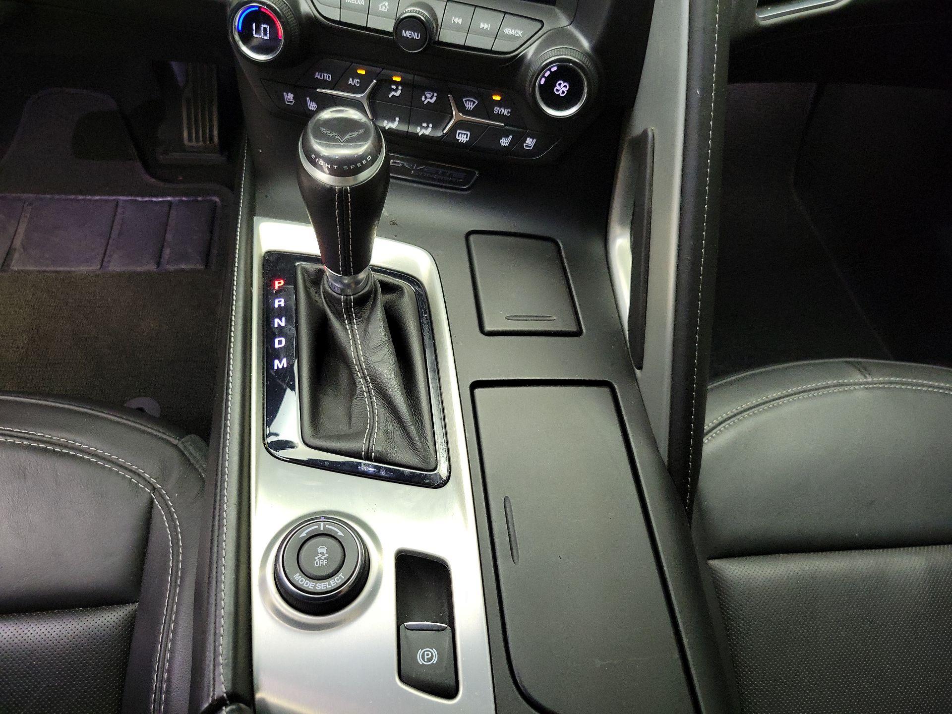 Thumbnail: 2015 Chevrolet Corvette - 18
