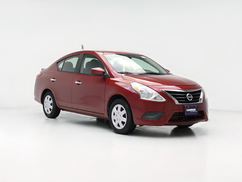 2017 Nissan Versa SV -
                  Kenosha, WI