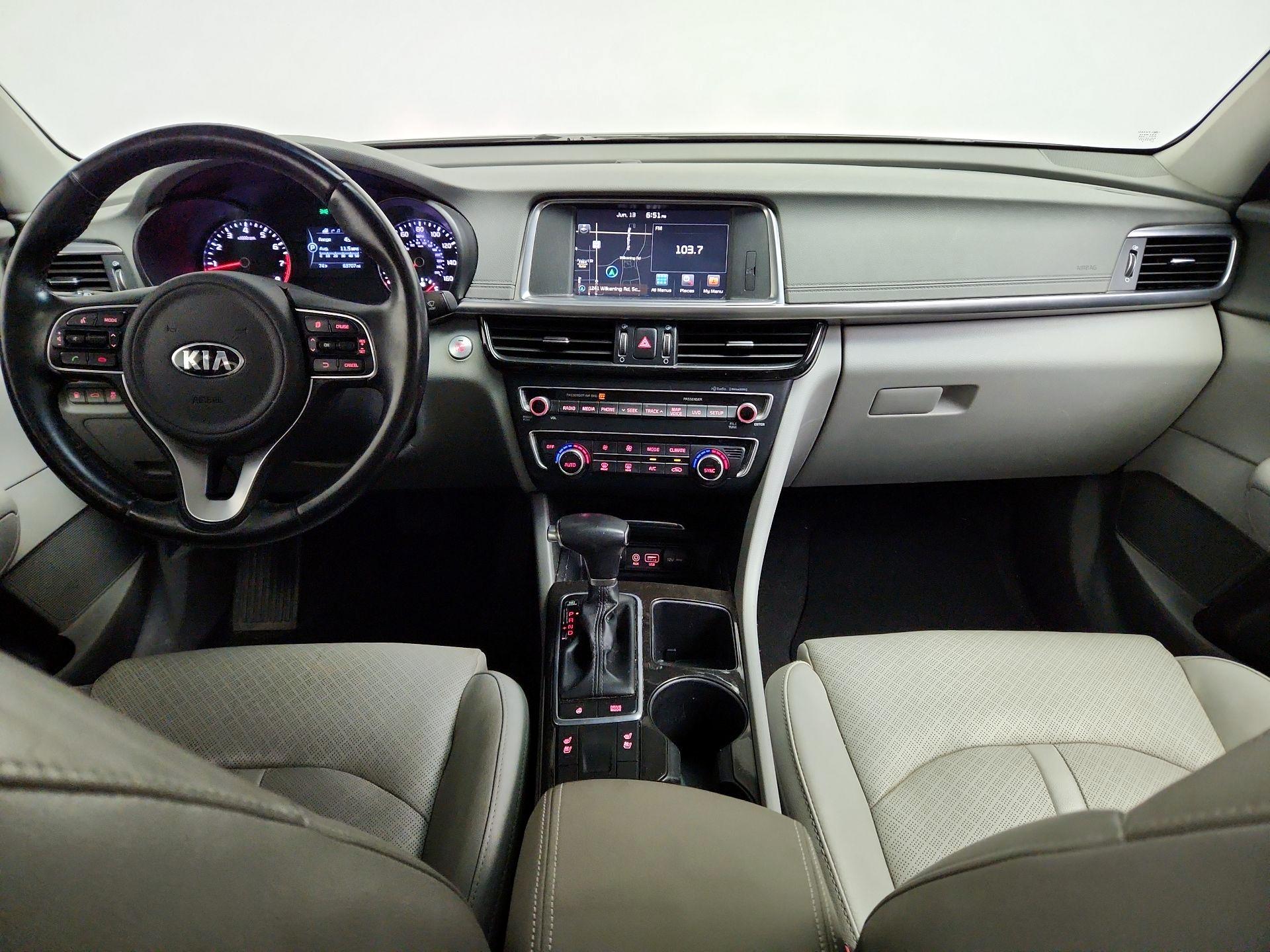 Thumbnail: 2016 Kia Optima - 9