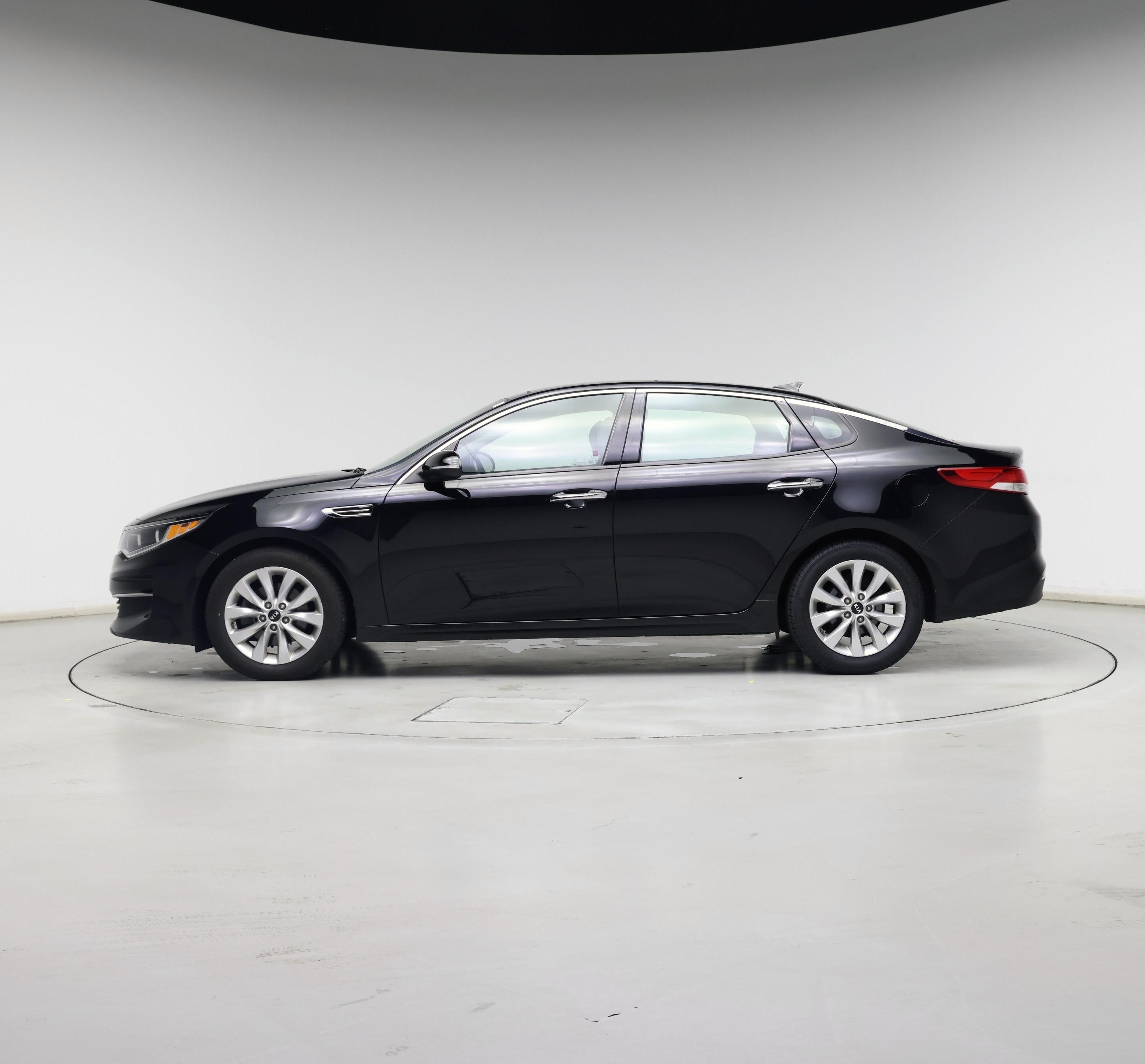 Thumbnail: 2016 Kia Optima - 3