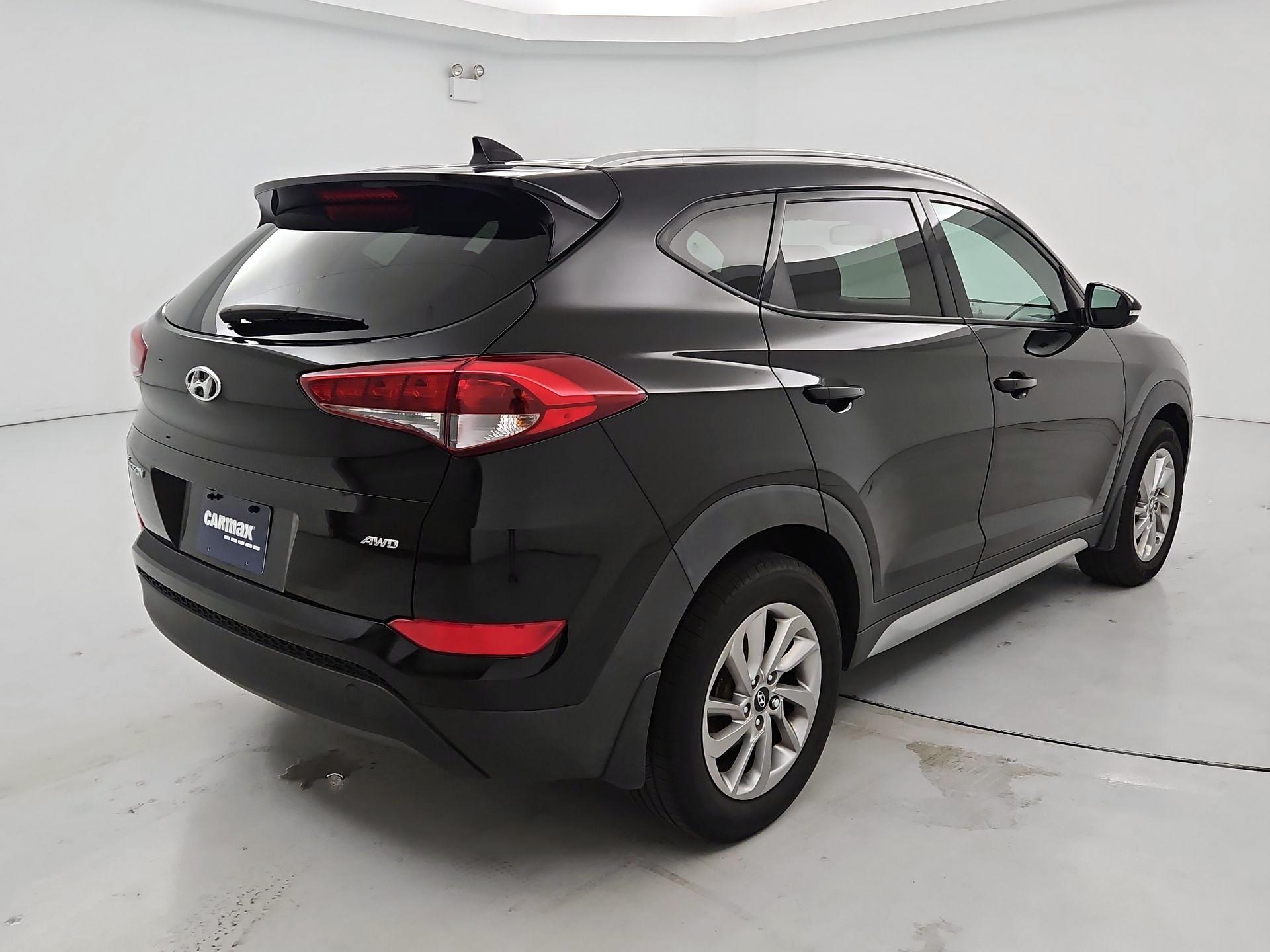Thumbnail: 2017 Hyundai Tucson - 5