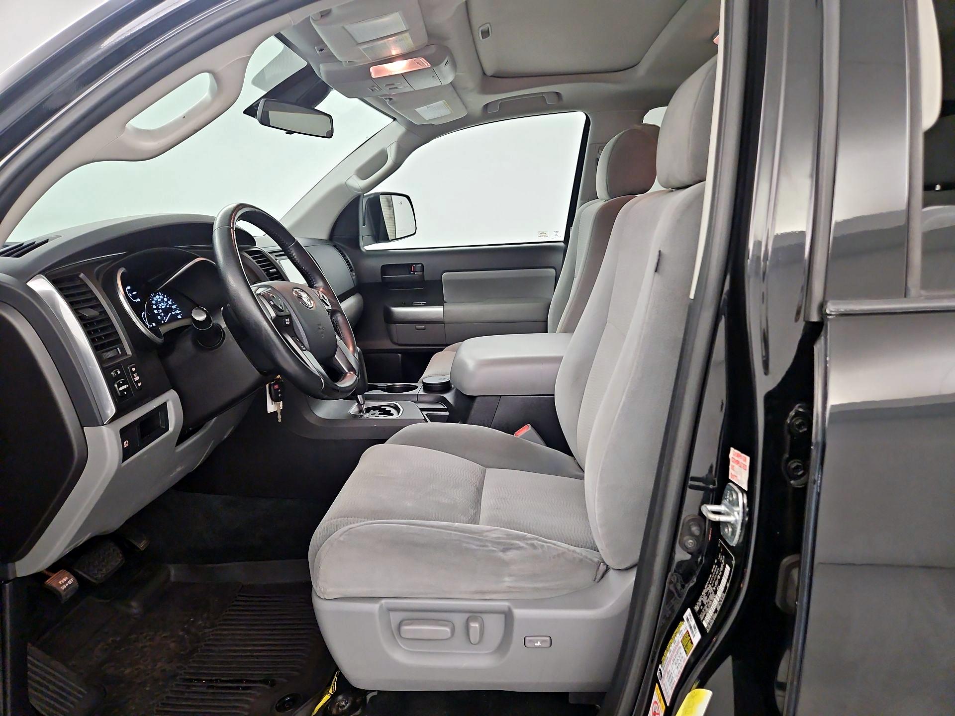 Thumbnail: 2018 Toyota Sequoia - 9