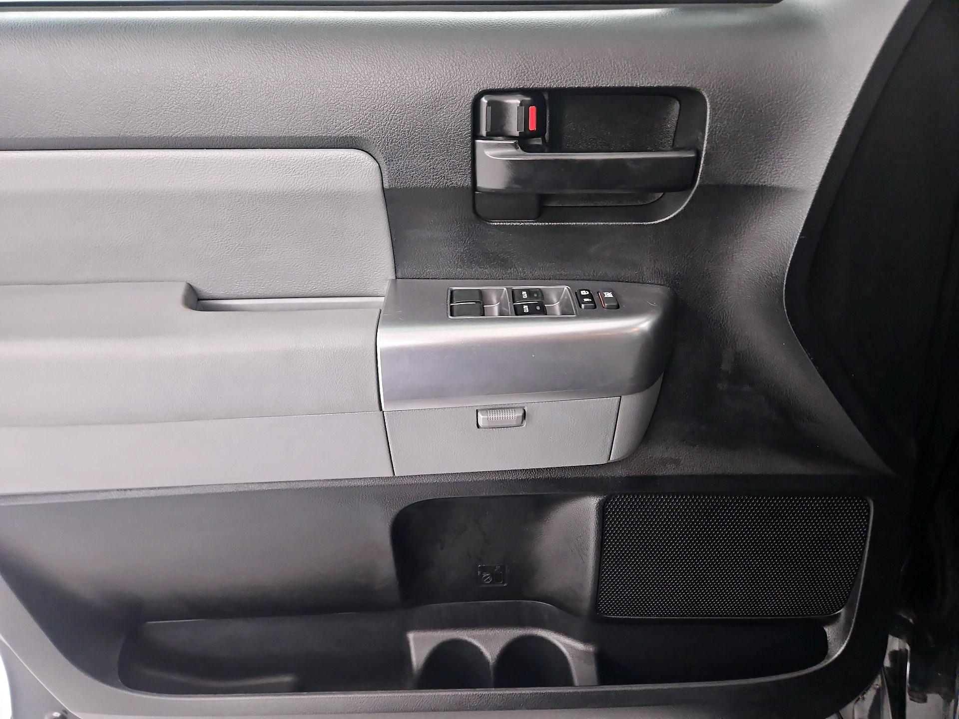 Thumbnail: 2018 Toyota Sequoia - 10