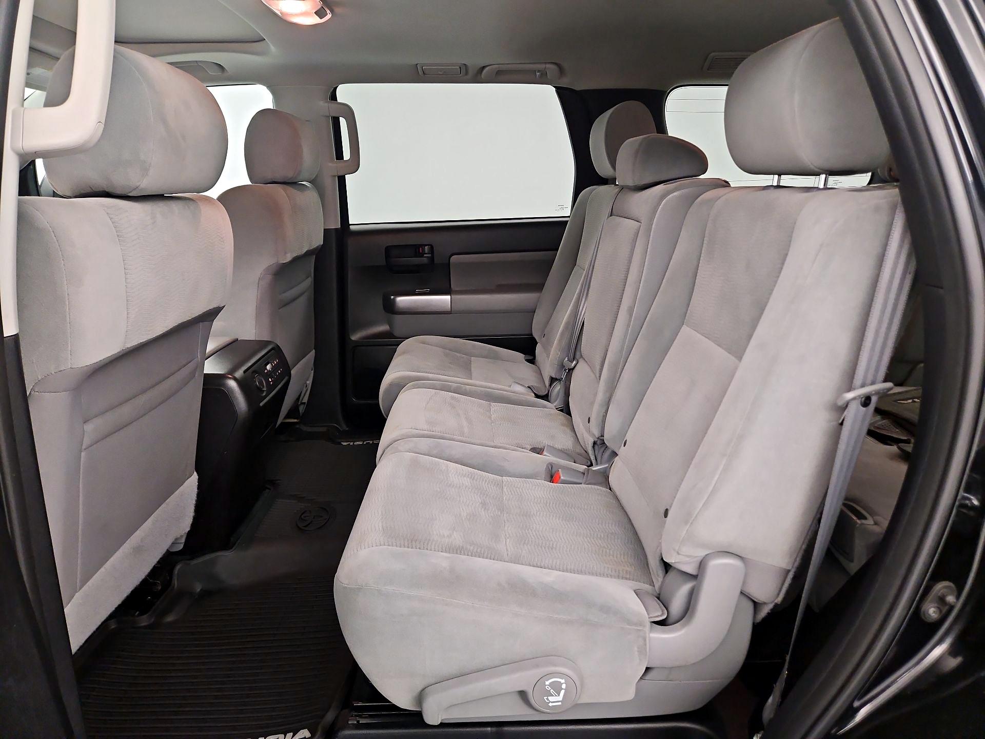 Thumbnail: 2018 Toyota Sequoia - 18