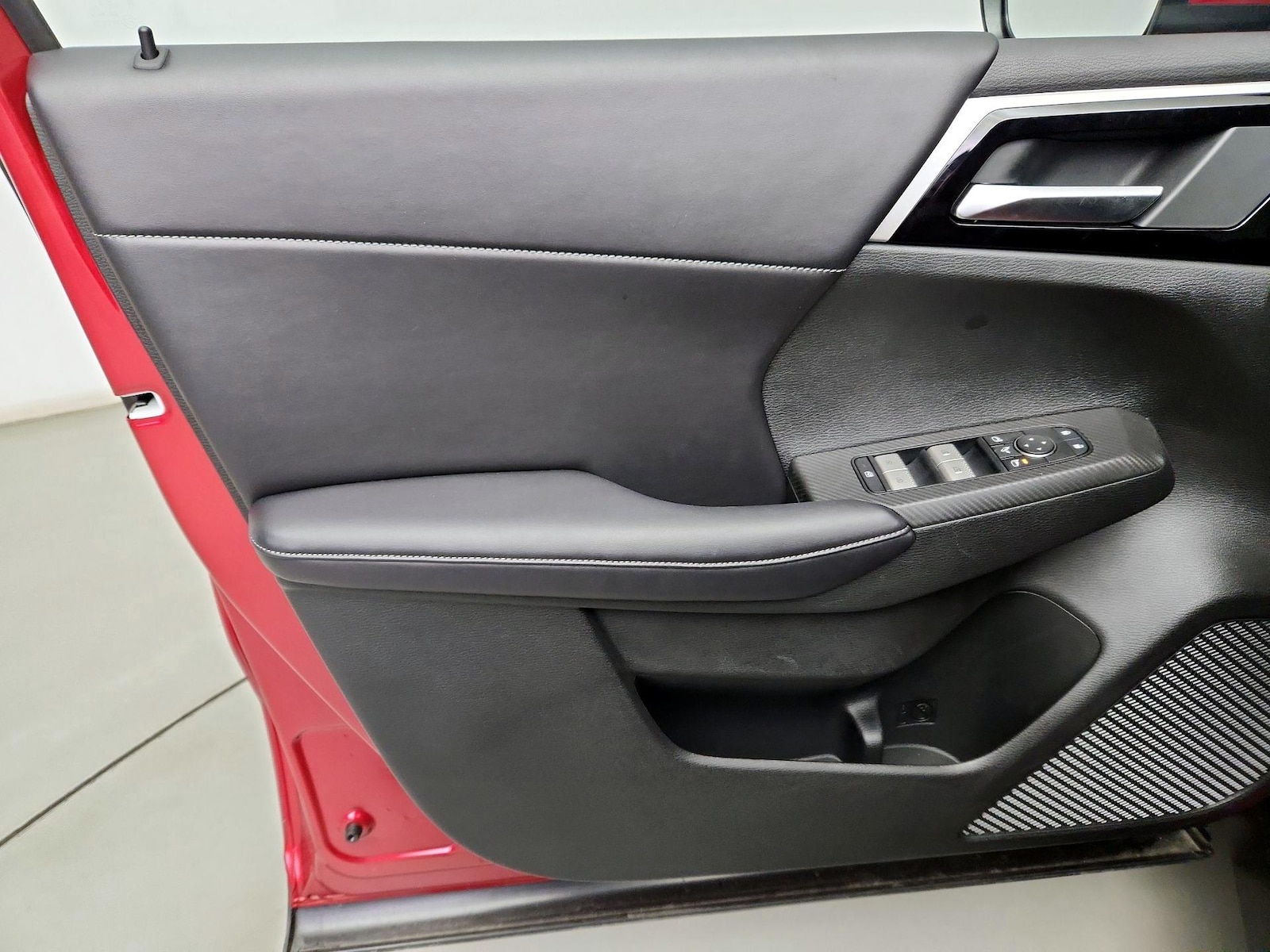 2024 Mitsubishi Outlander SE - Photo 13