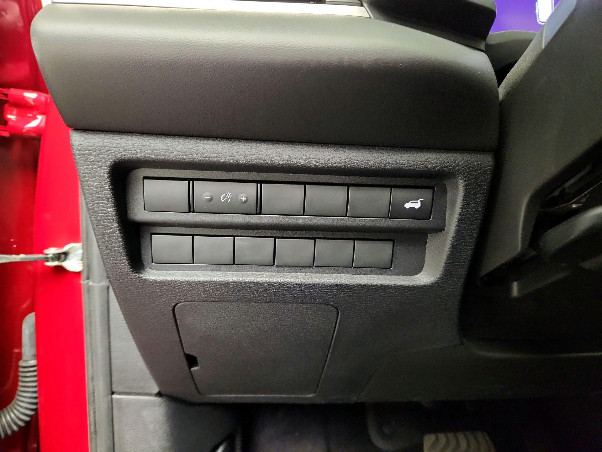 Thumbnail: 2024 Mitsubishi Outlander - 13