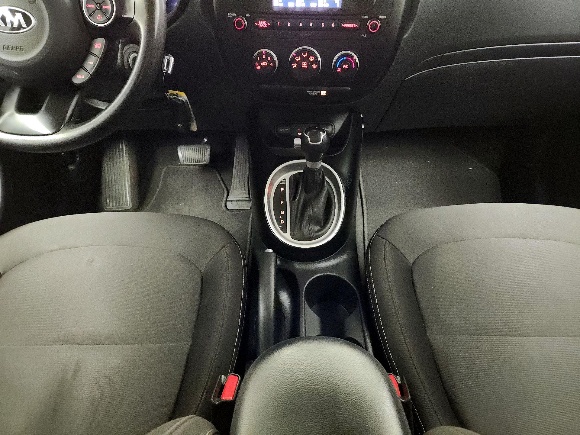 Thumbnail: 2018 Kia Soul - 16