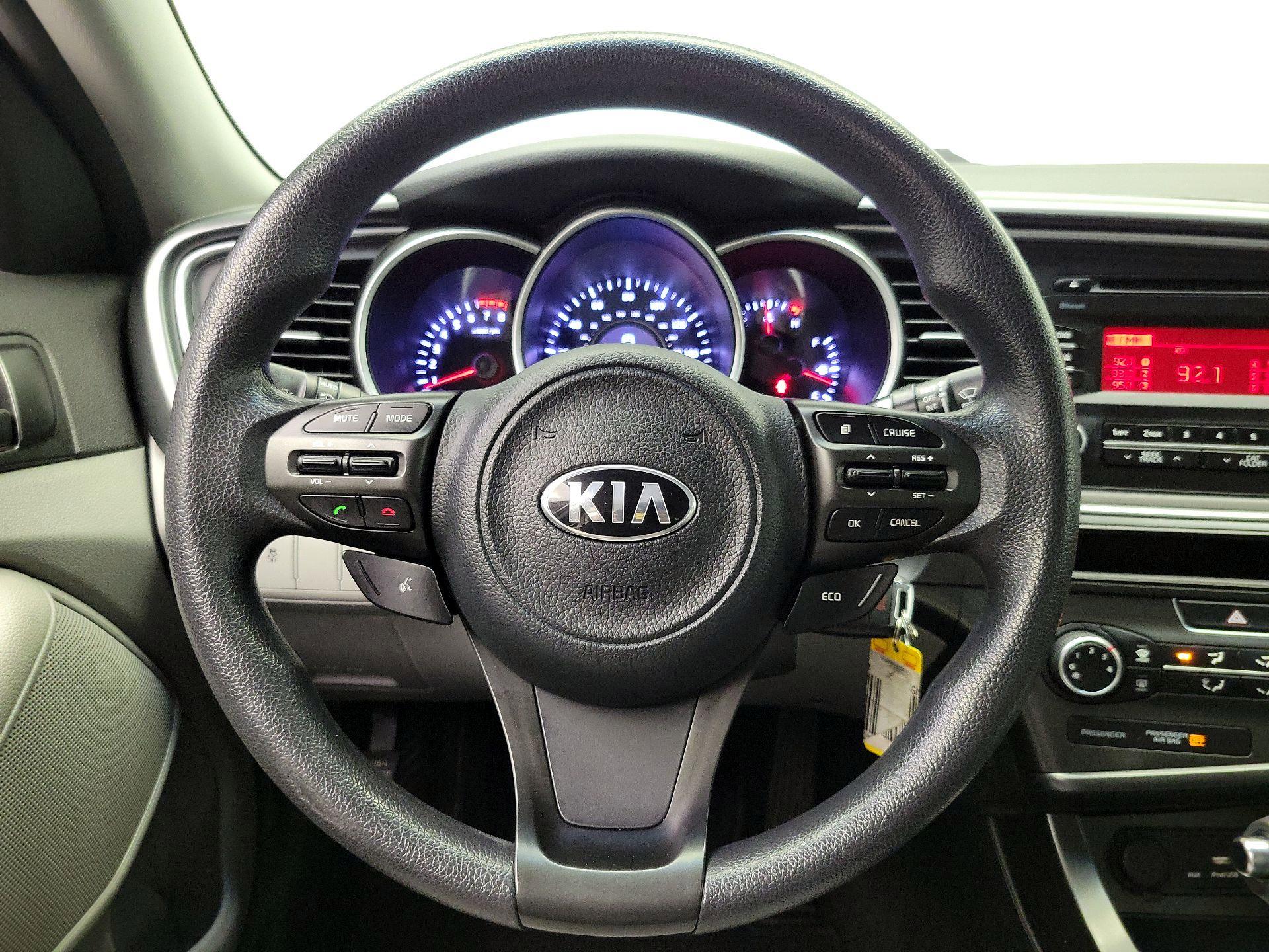 Thumbnail: 2015 Kia Optima - 10