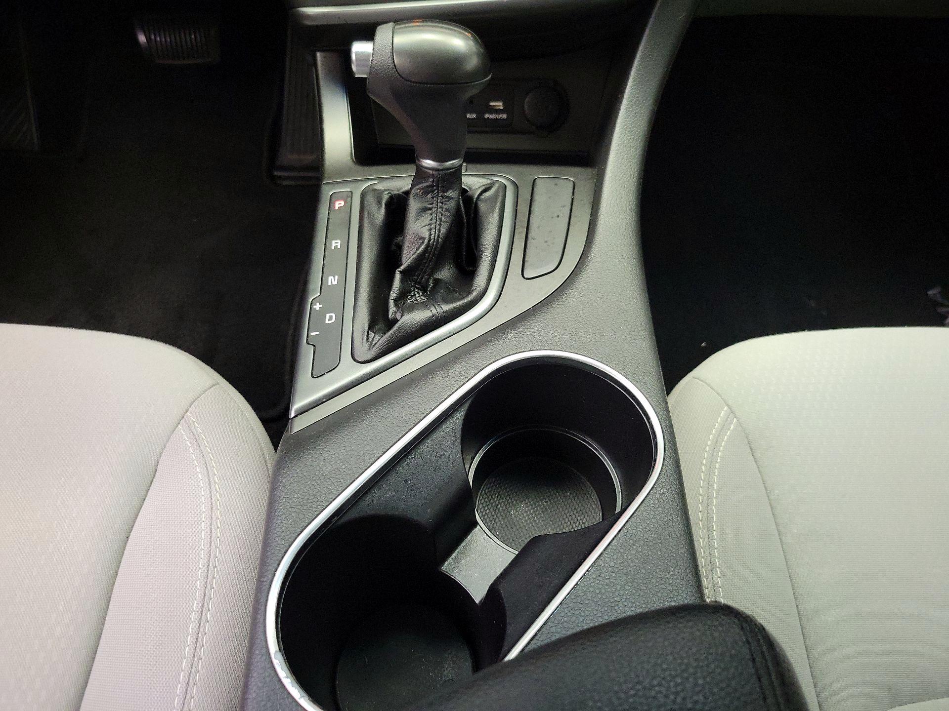 Thumbnail: 2015 Kia Optima - 16
