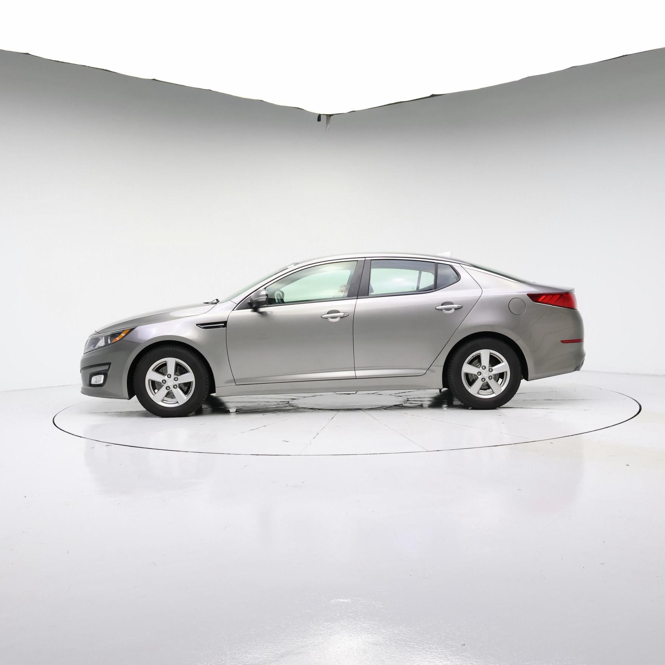 Thumbnail: 2015 Kia Optima - 3