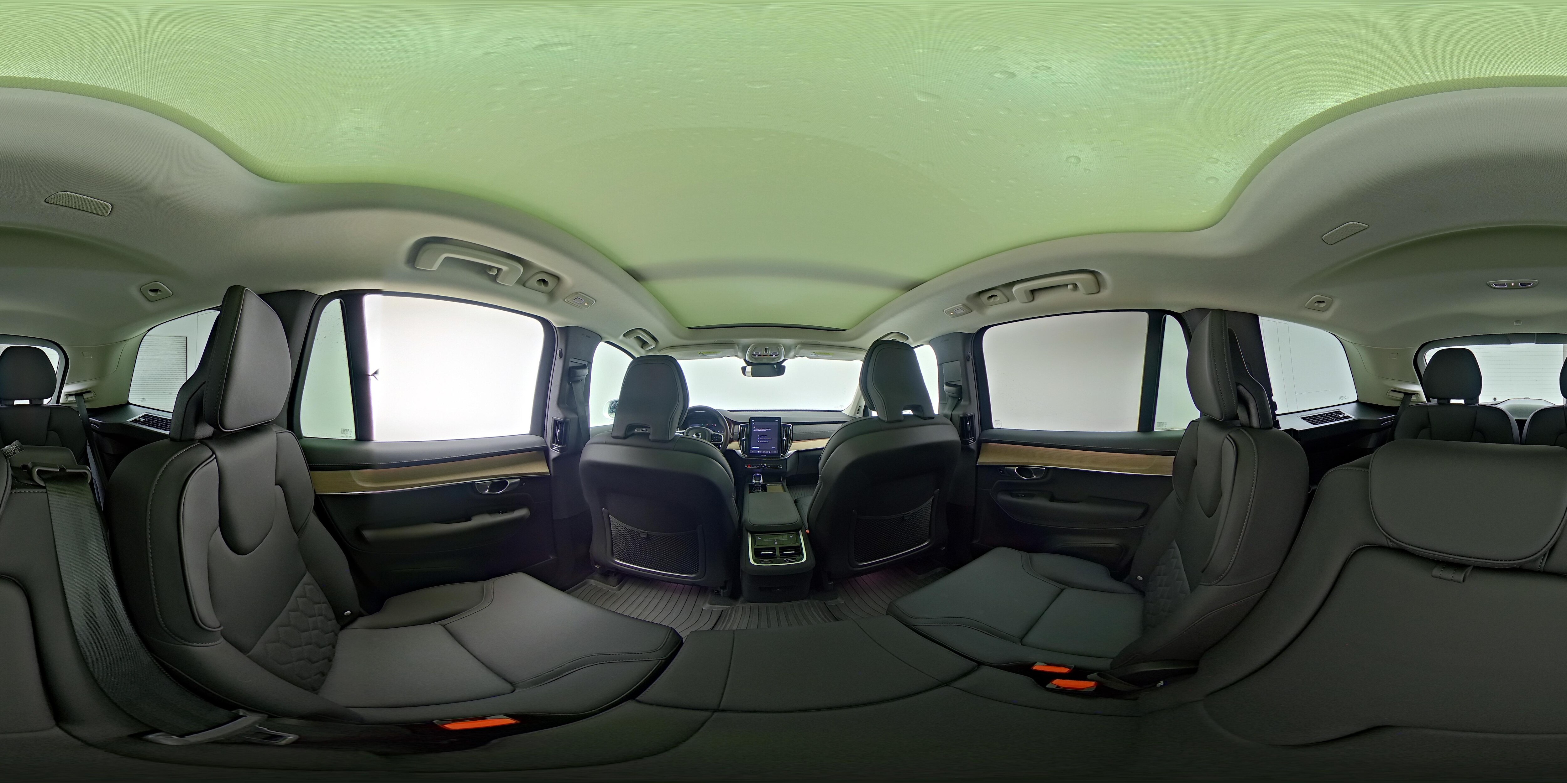 2025 Volvo XC90 Plus - Photo 28