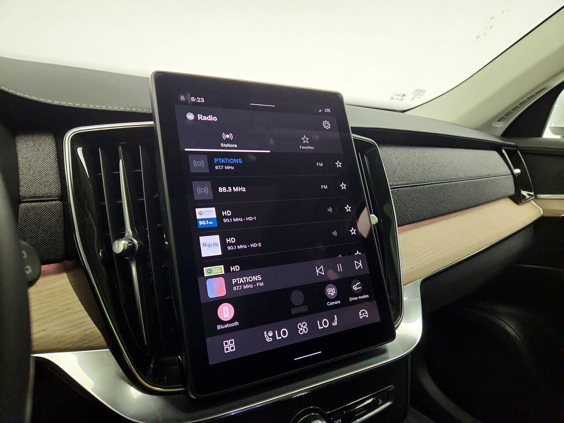 Thumbnail: 2025 Volvo XC90 - 15