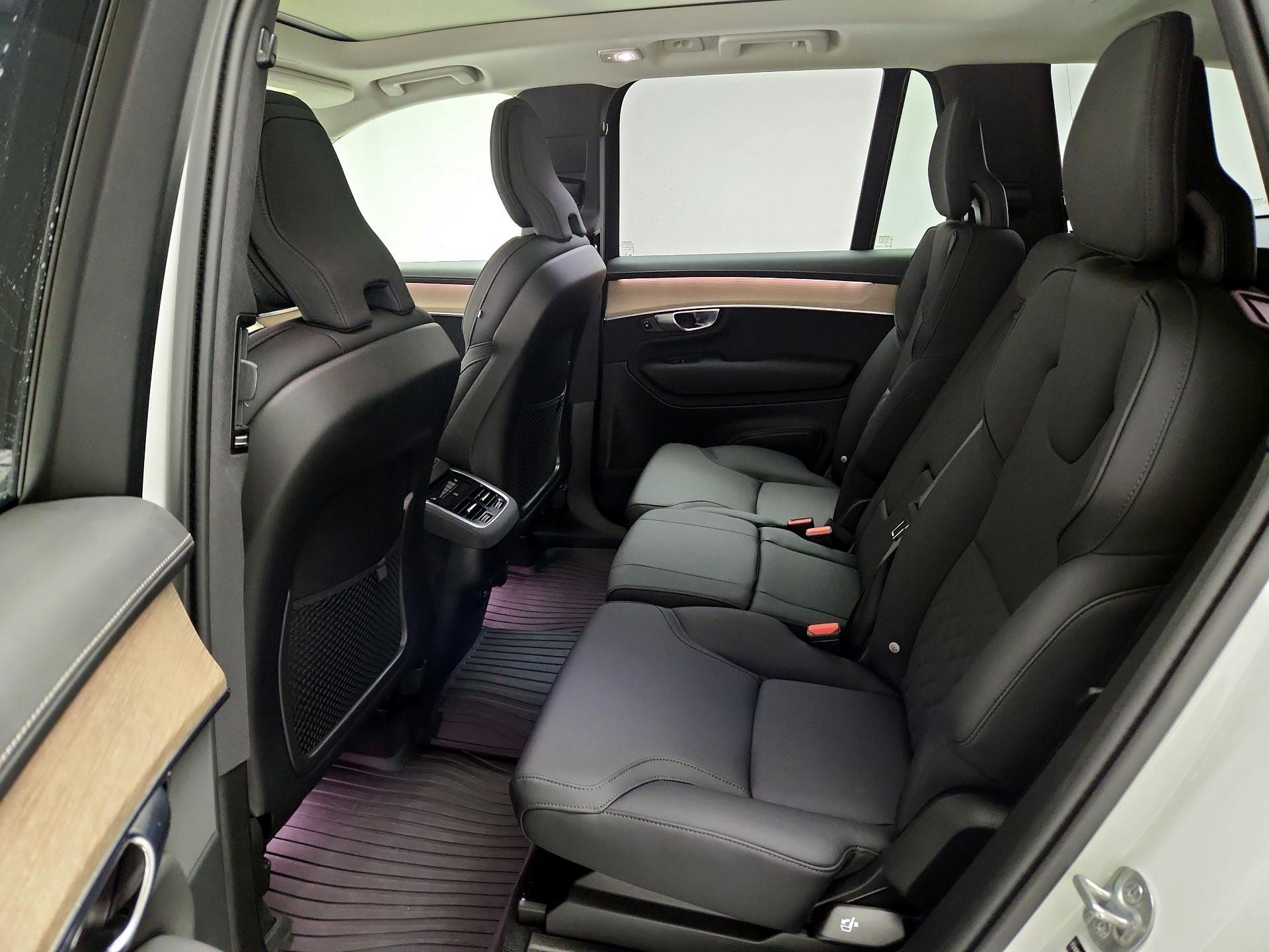 Thumbnail: 2025 Volvo XC90 - 20