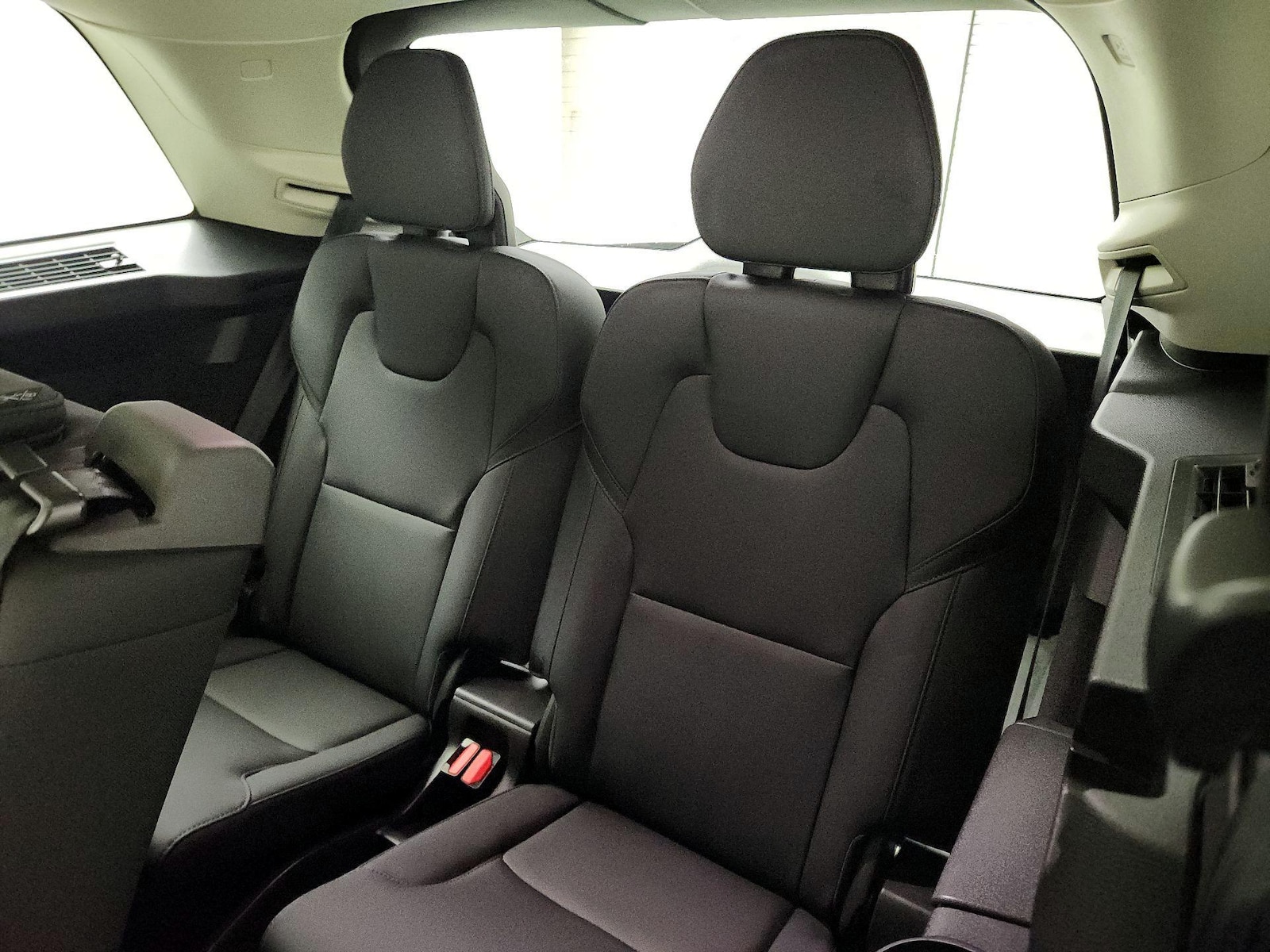 2025 Volvo XC90 Plus - Photo 22
