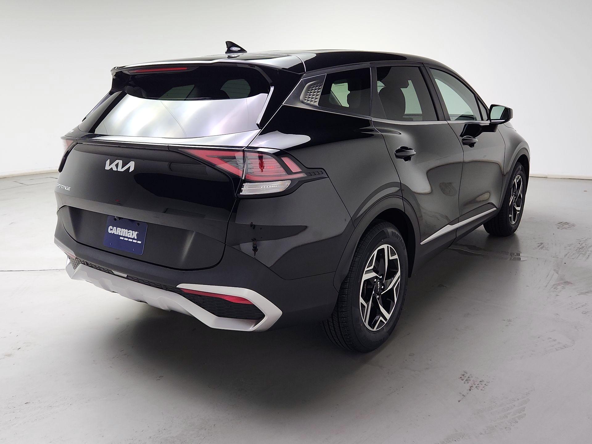 Thumbnail: 2023 Kia Sportage - 5