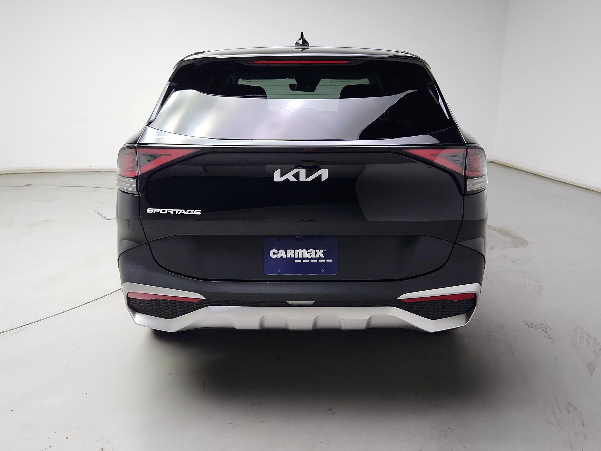 Thumbnail: 2023 Kia Sportage - 6