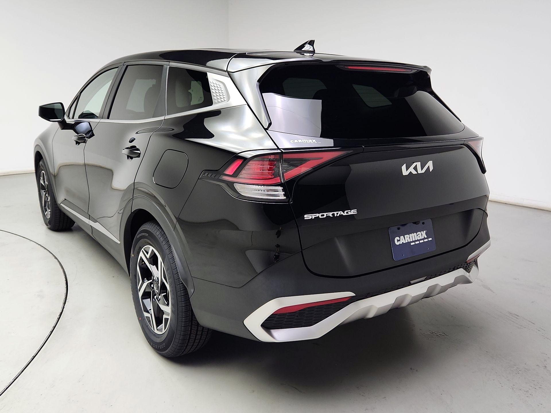 Thumbnail: 2023 Kia Sportage - 7
