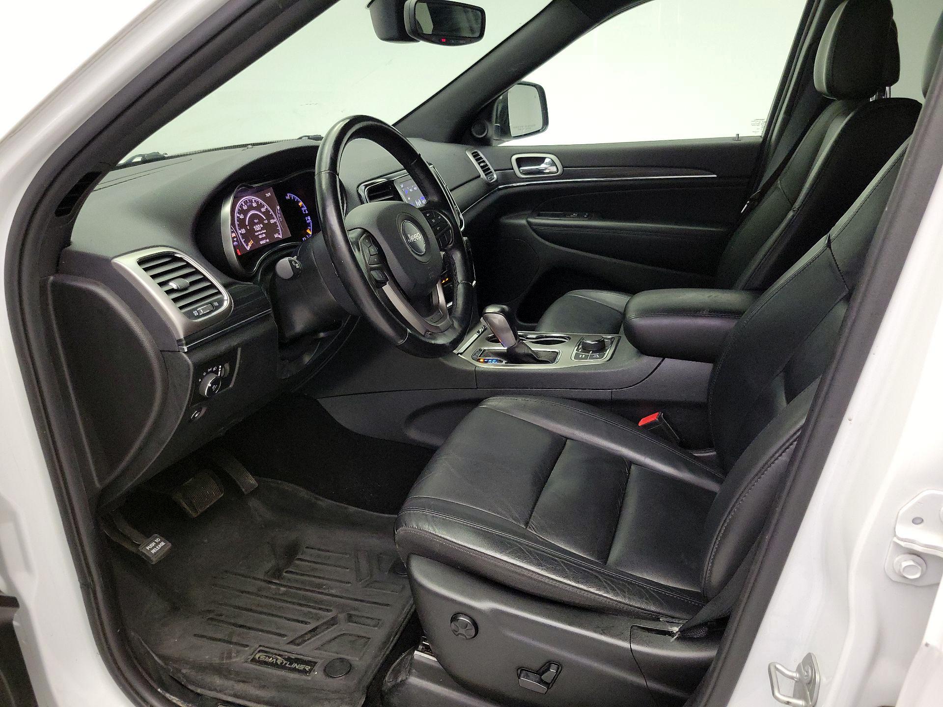 Thumbnail: 2020 Jeep Grand Cherokee - 11