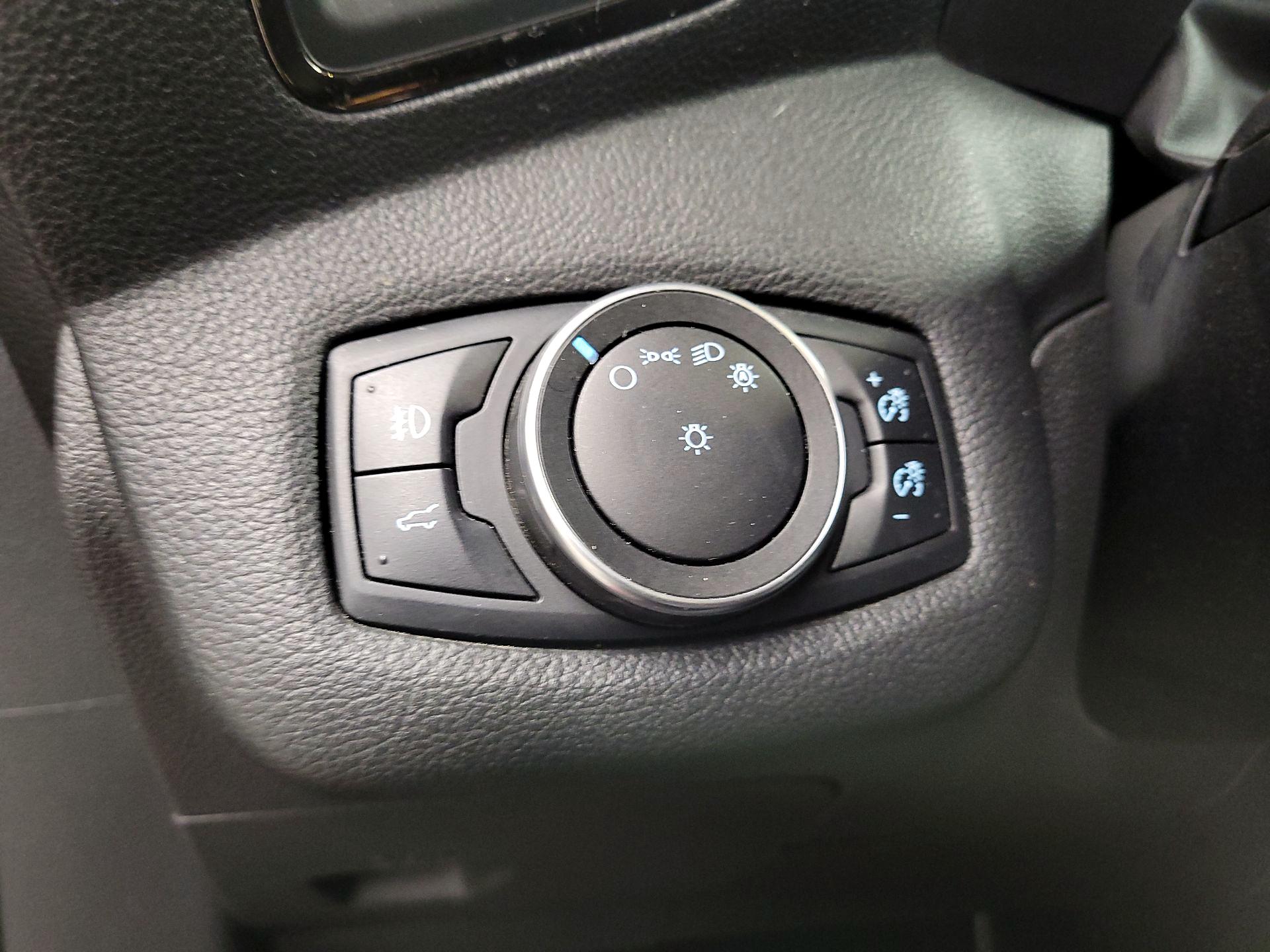 Thumbnail: 2017 Ford Escape - 13