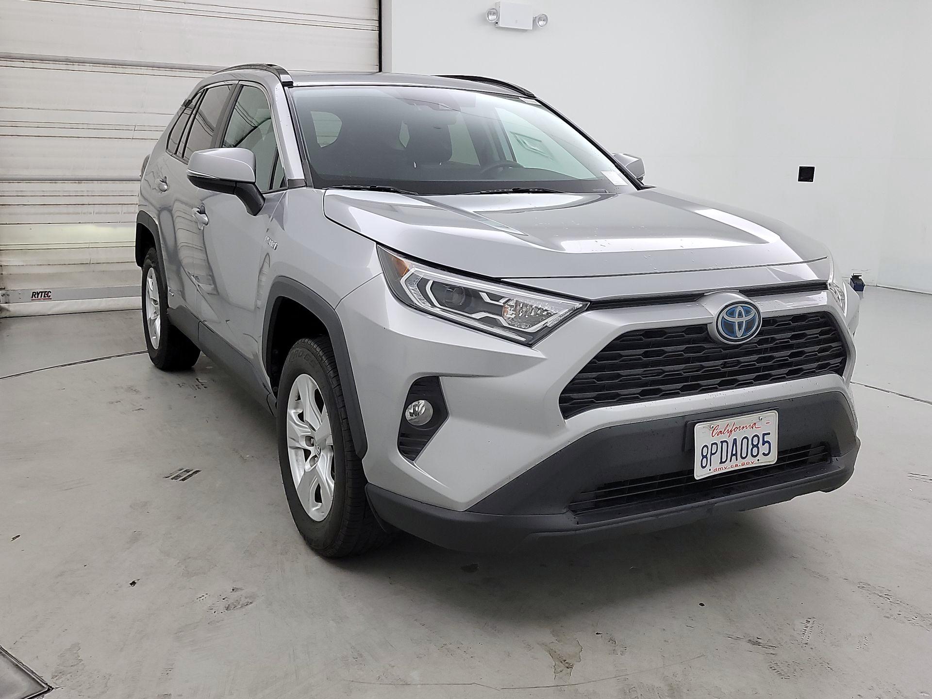 Thumbnail: 2020 Toyota RAV4 - 1