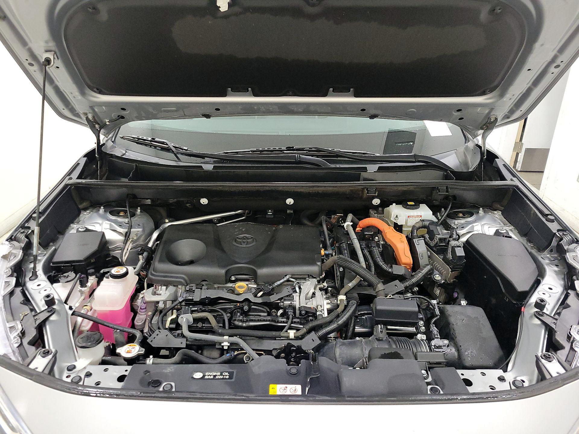 Thumbnail: 2020 Toyota RAV4 - 20