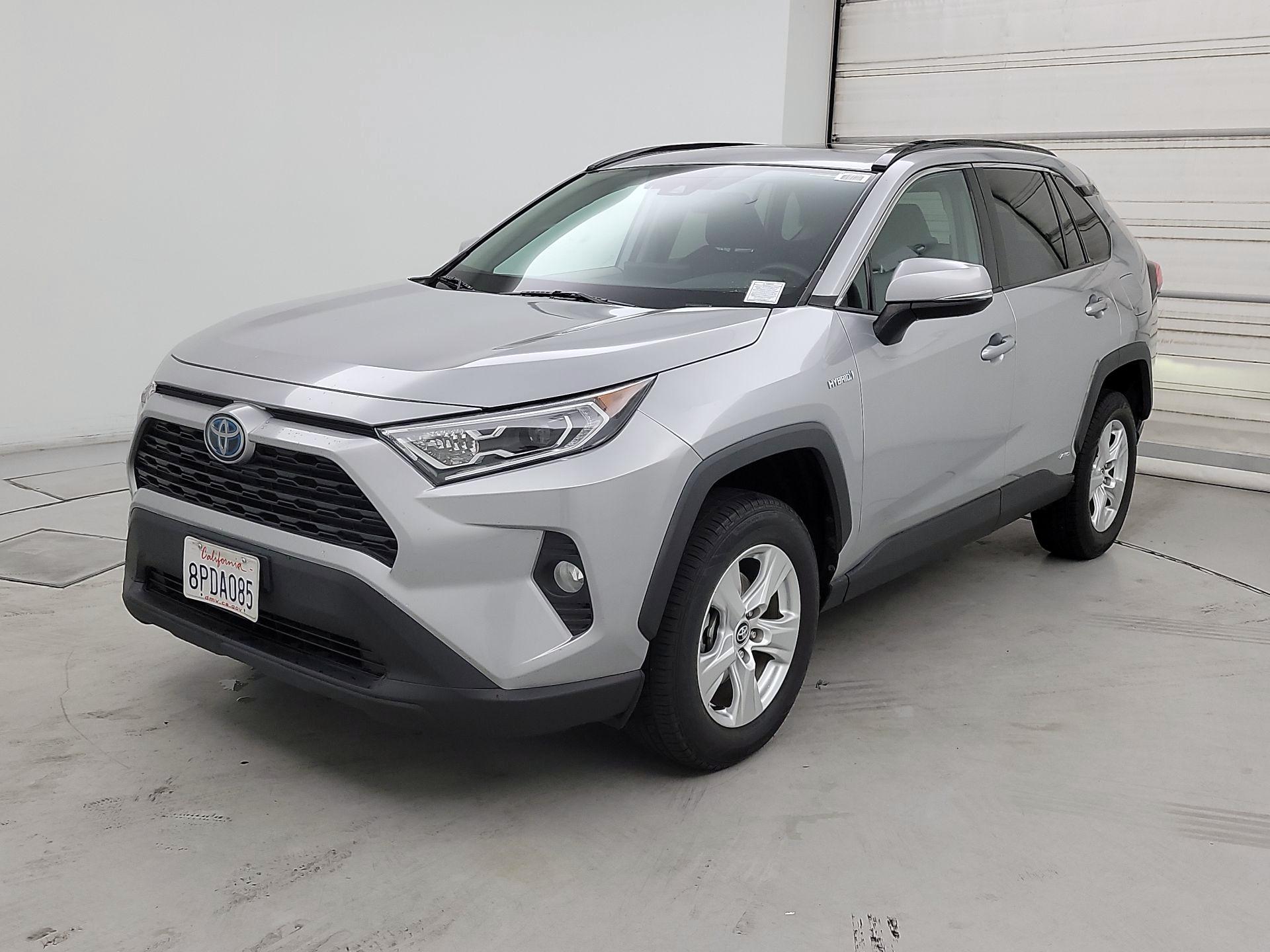 Thumbnail: 2020 Toyota RAV4 - 3