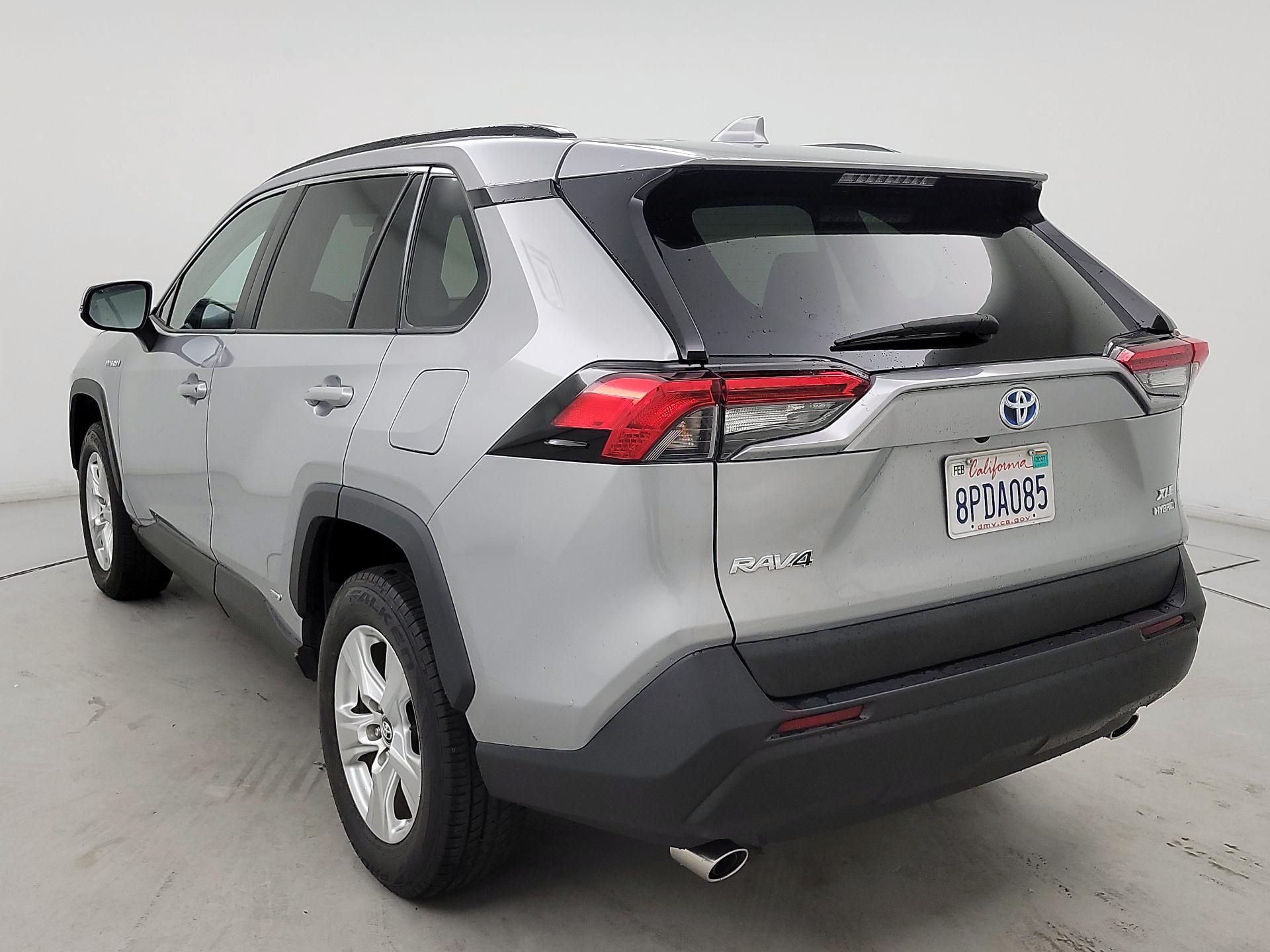 Thumbnail: 2020 Toyota RAV4 - 7