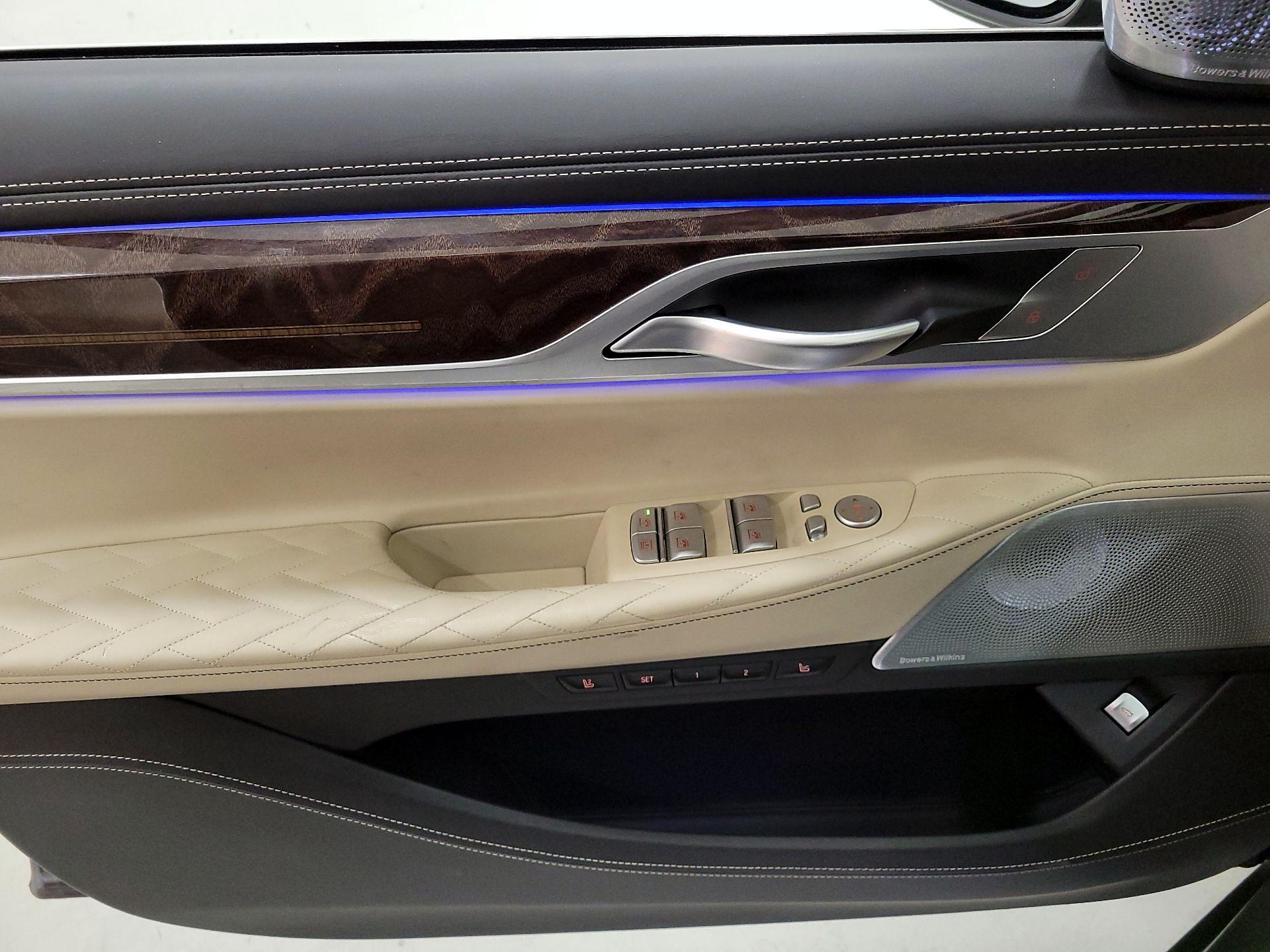 Thumbnail: 2020 BMW 7 Series - 12