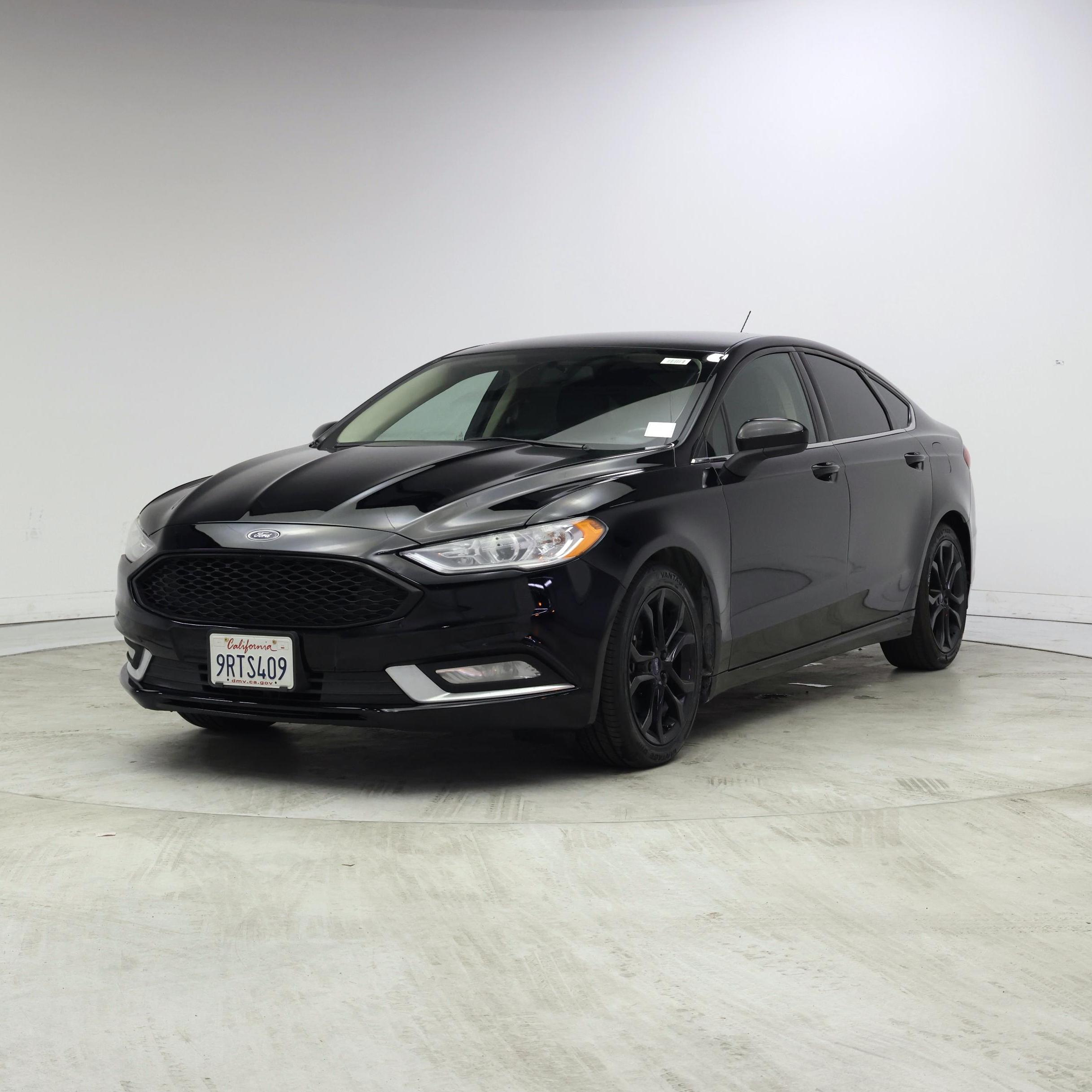 Thumbnail: 2017 Ford Fusion - 4