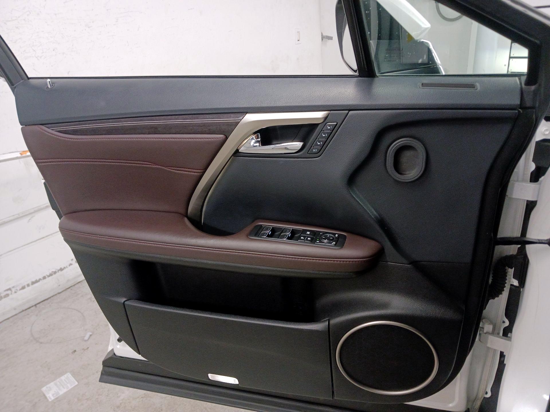 Thumbnail: 2019 Lexus RX - 12