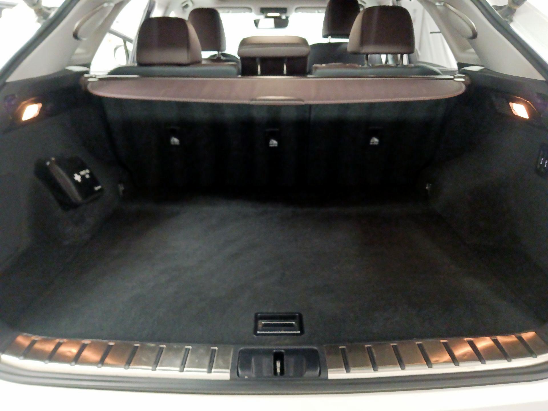 Thumbnail: 2019 Lexus RX - 17