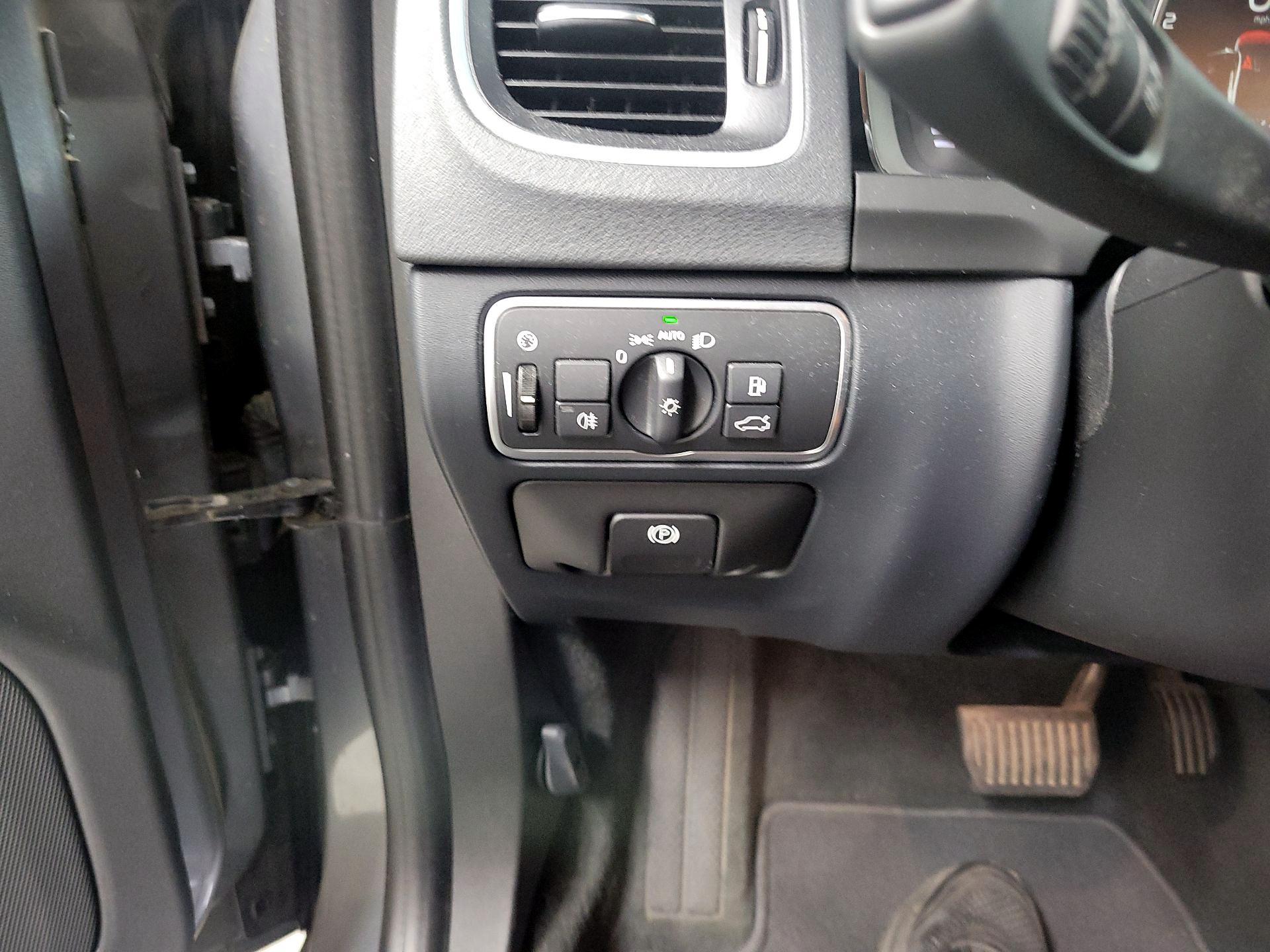 Thumbnail: 2017 Volvo S60 - 13