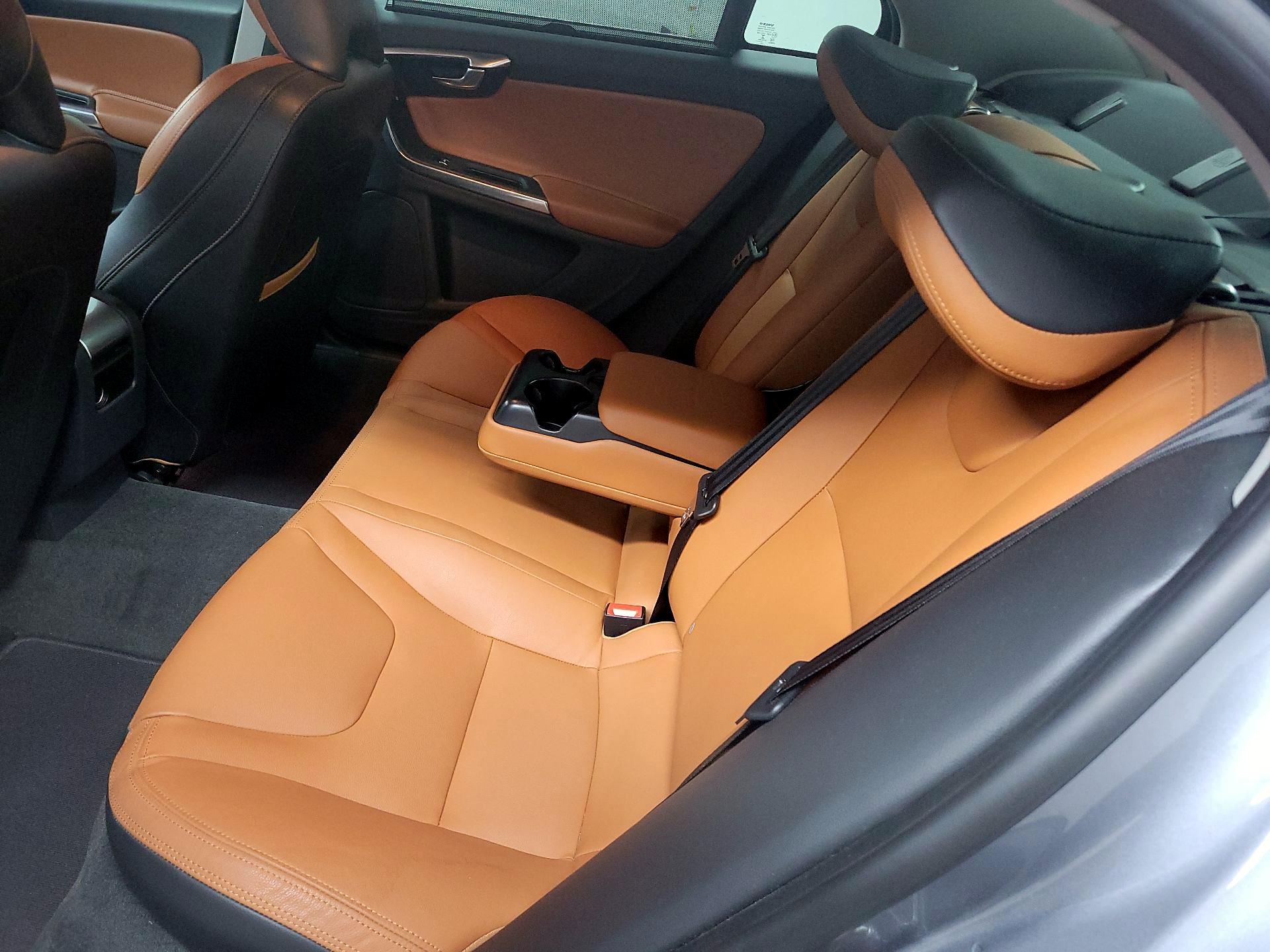 Thumbnail: 2017 Volvo S60 - 18