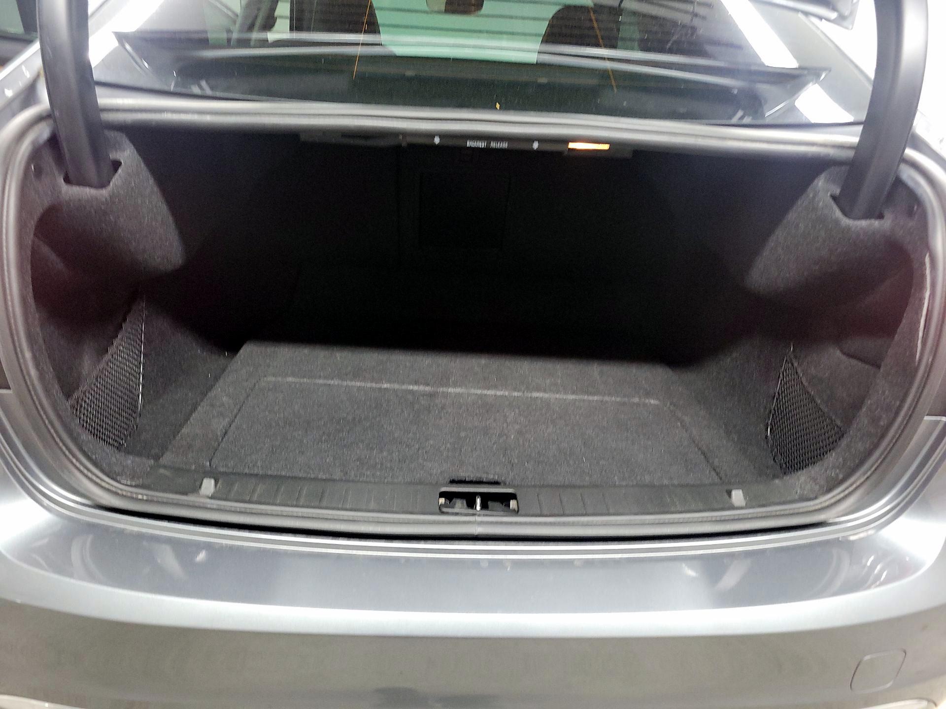 Thumbnail: 2017 Volvo S60 - 19