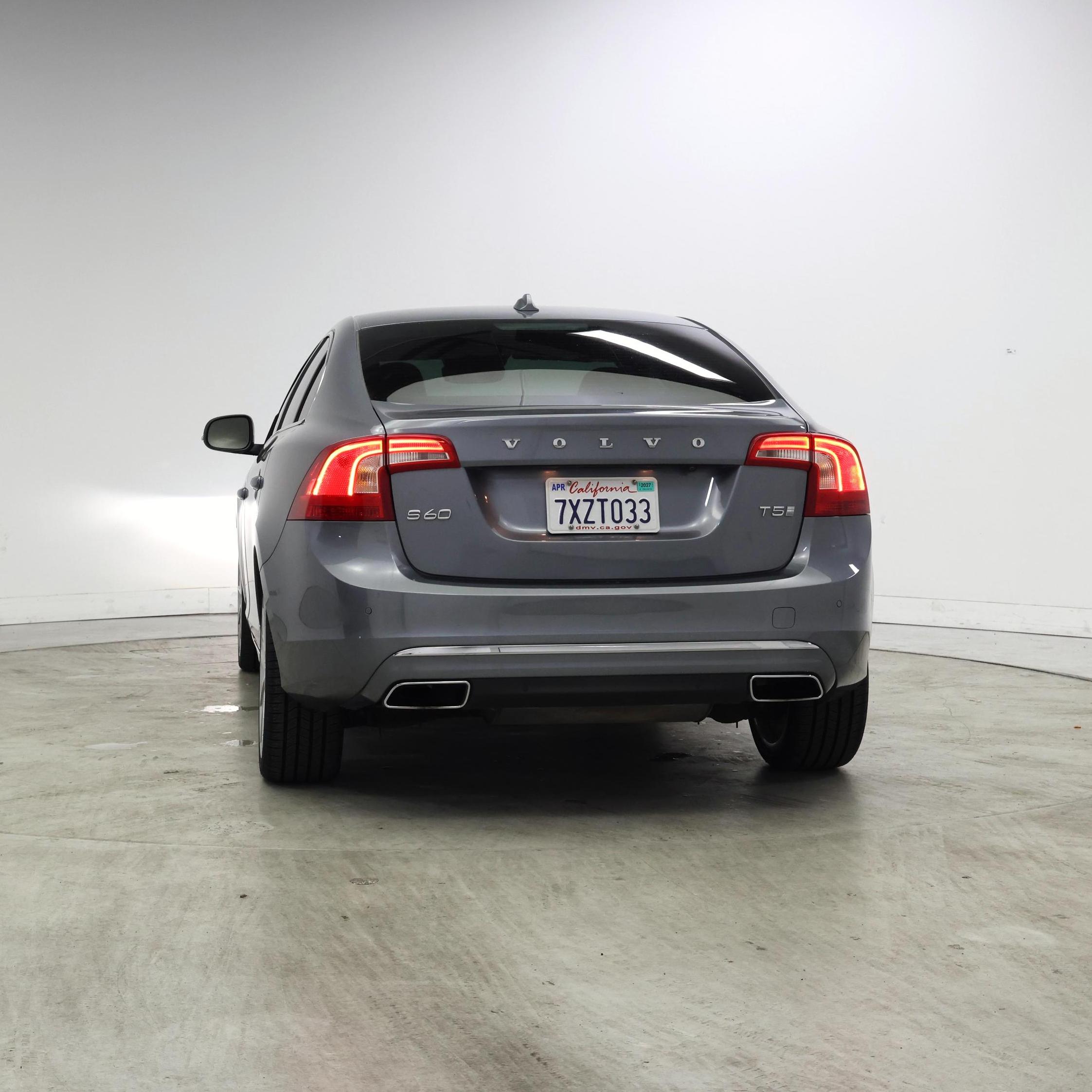 Thumbnail: 2017 Volvo S60 - 6