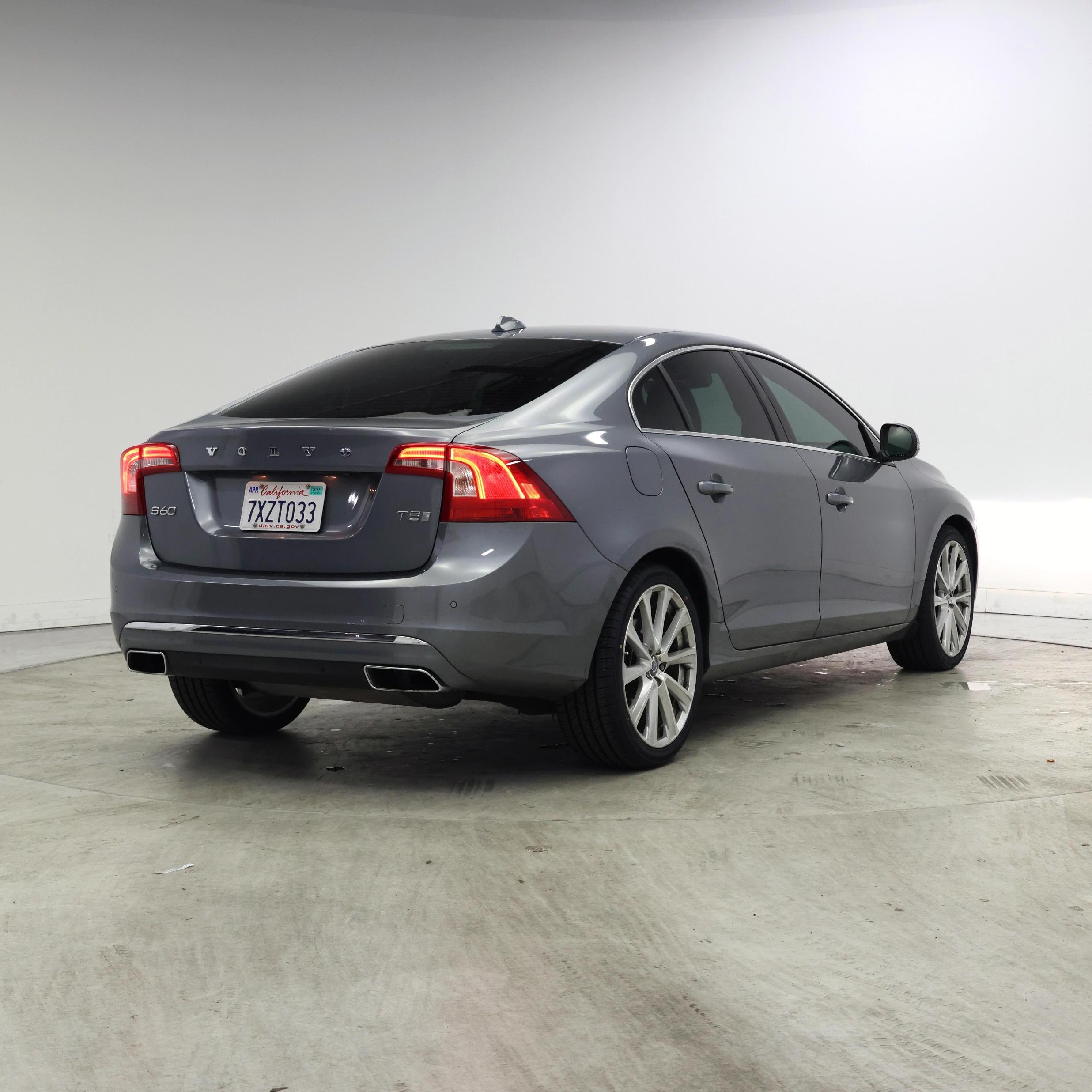 Thumbnail: 2017 Volvo S60 - 8