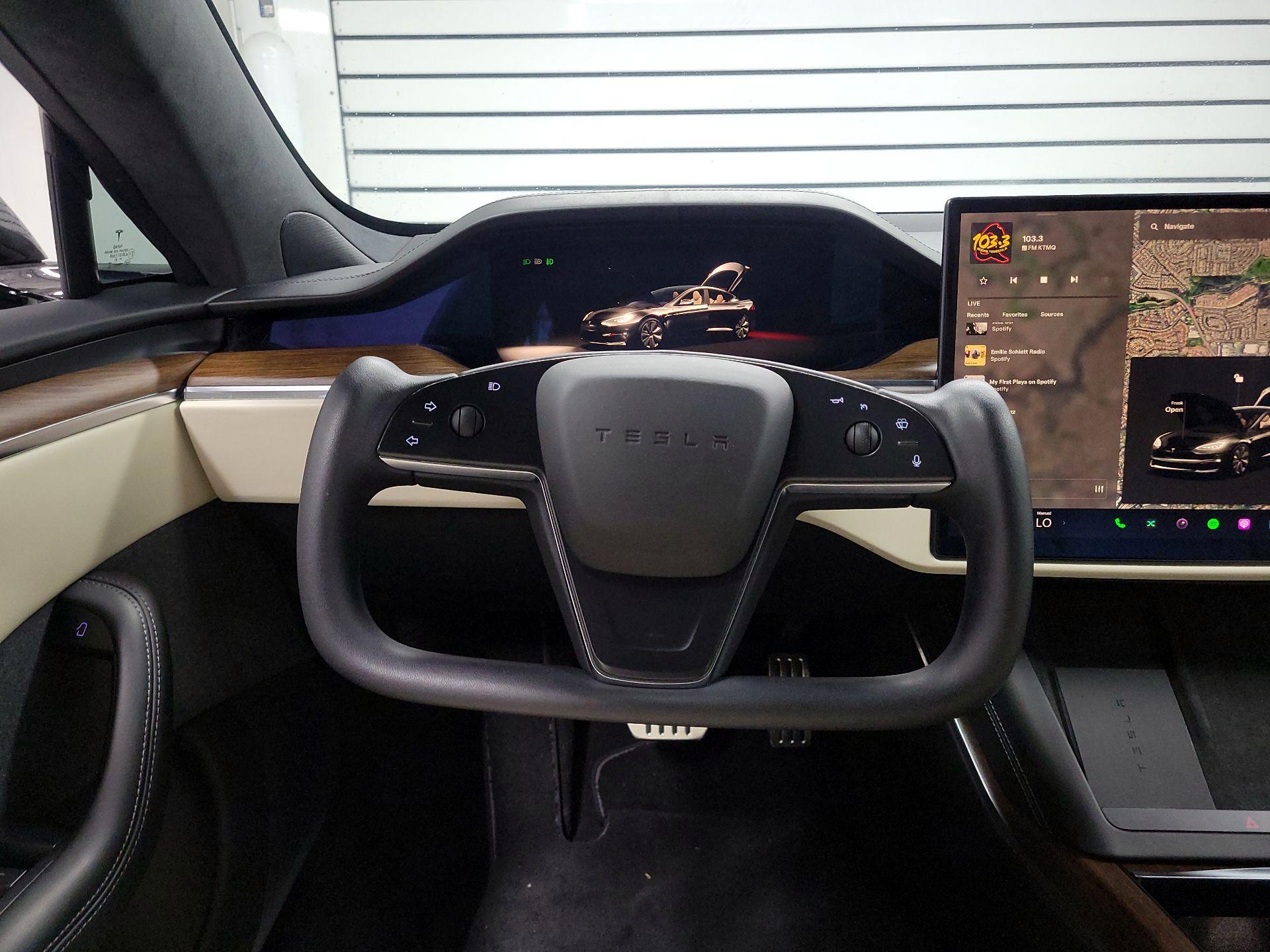 Thumbnail: 2022 Tesla Model S - 10
