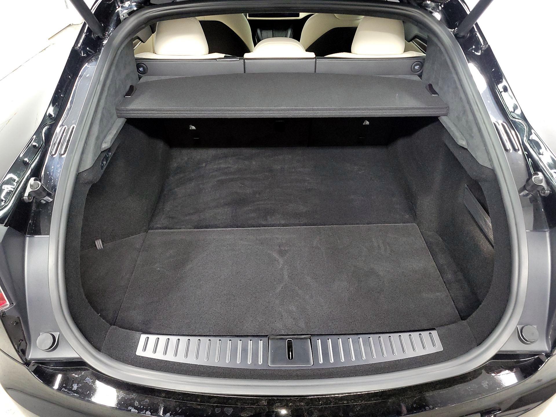 Thumbnail: 2022 Tesla Model S - 19