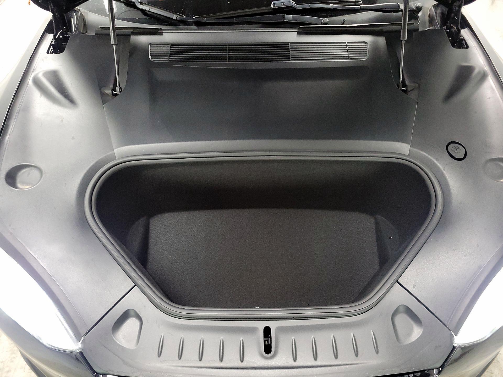 Thumbnail: 2022 Tesla Model S - 20