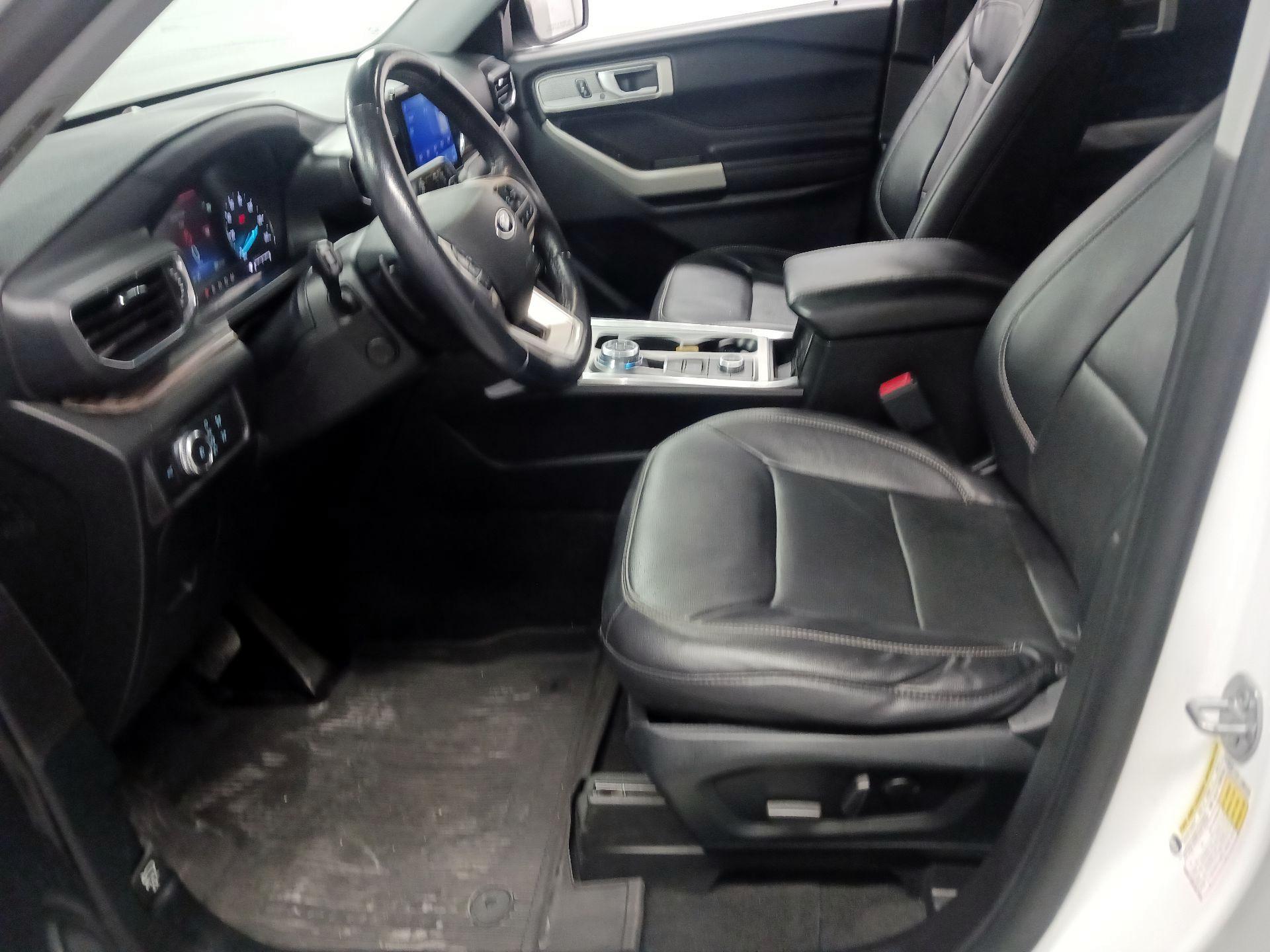 Thumbnail: 2021 Ford Explorer - 11