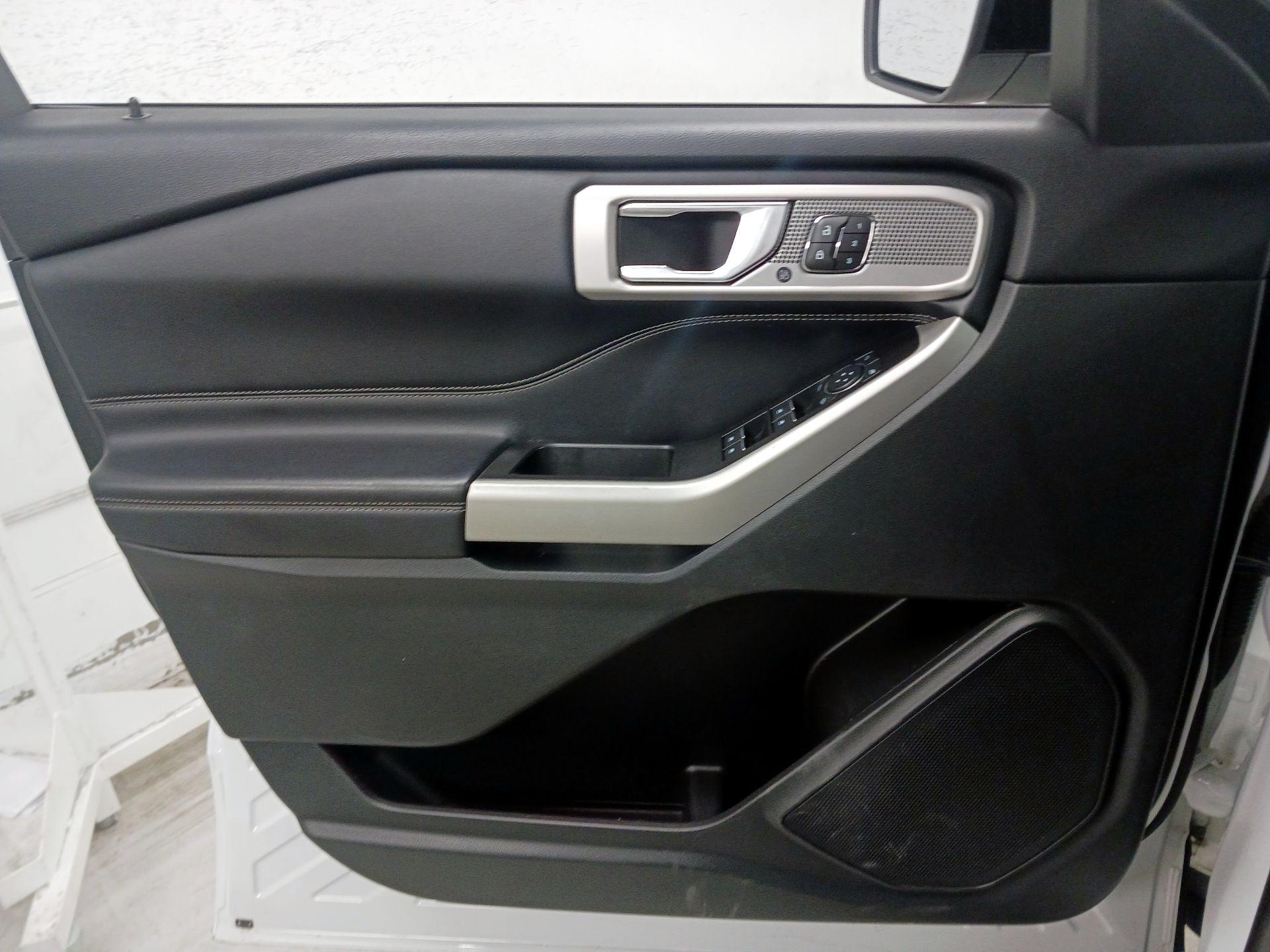 Thumbnail: 2021 Ford Explorer - 12