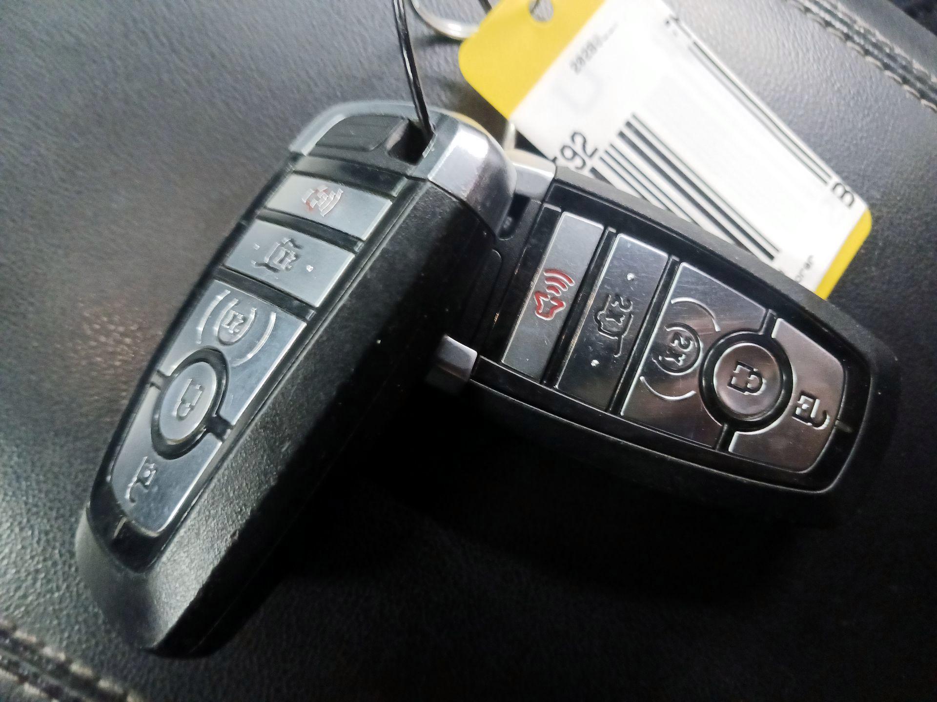 Thumbnail: 2021 Ford Explorer - 18