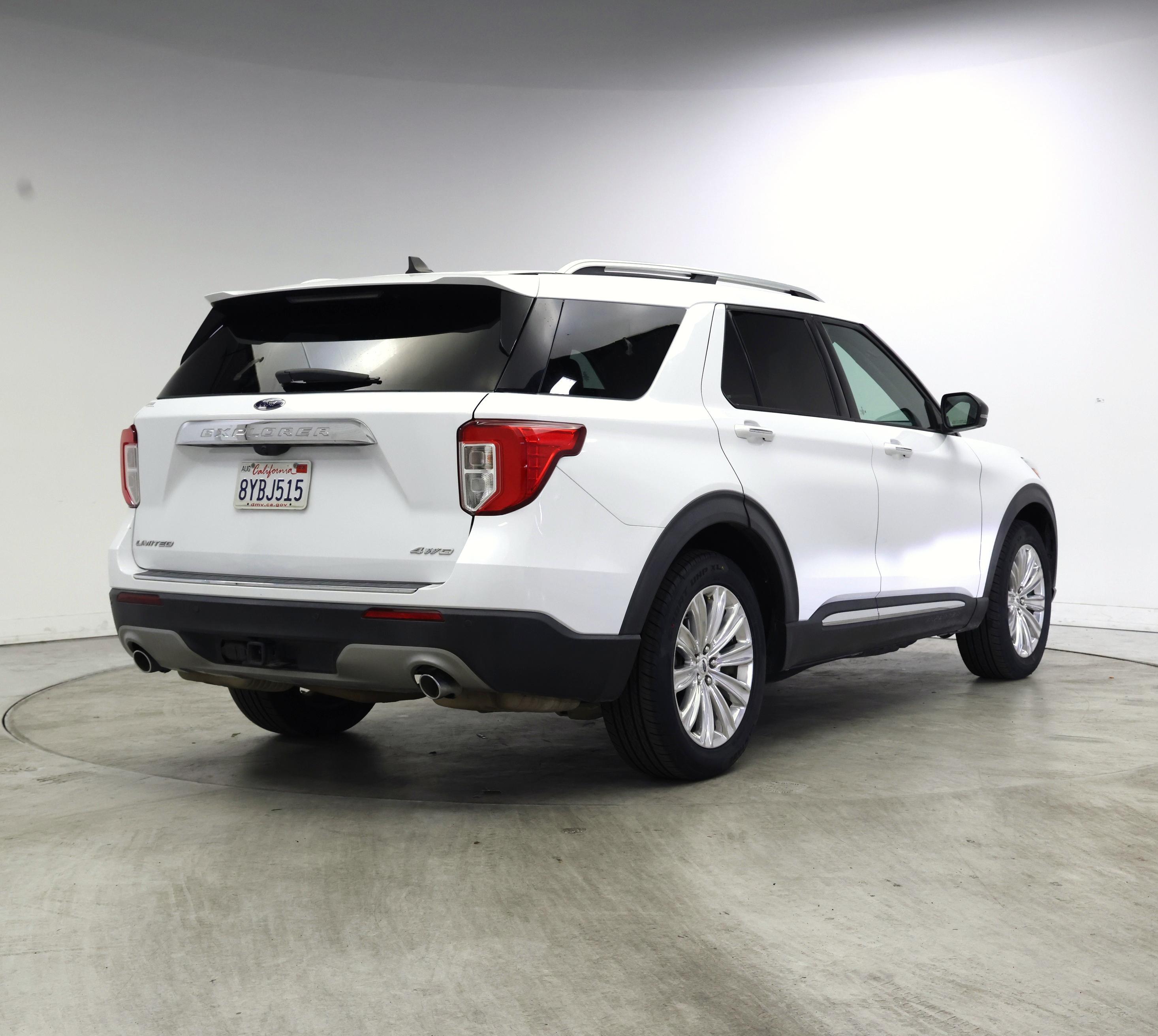 Thumbnail: 2021 Ford Explorer - 8