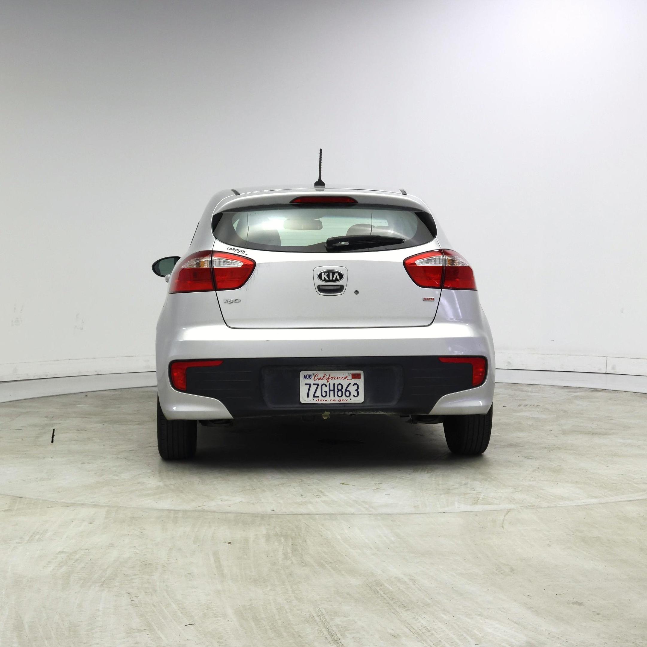 Thumbnail: 2016 Kia Rio5 - 6