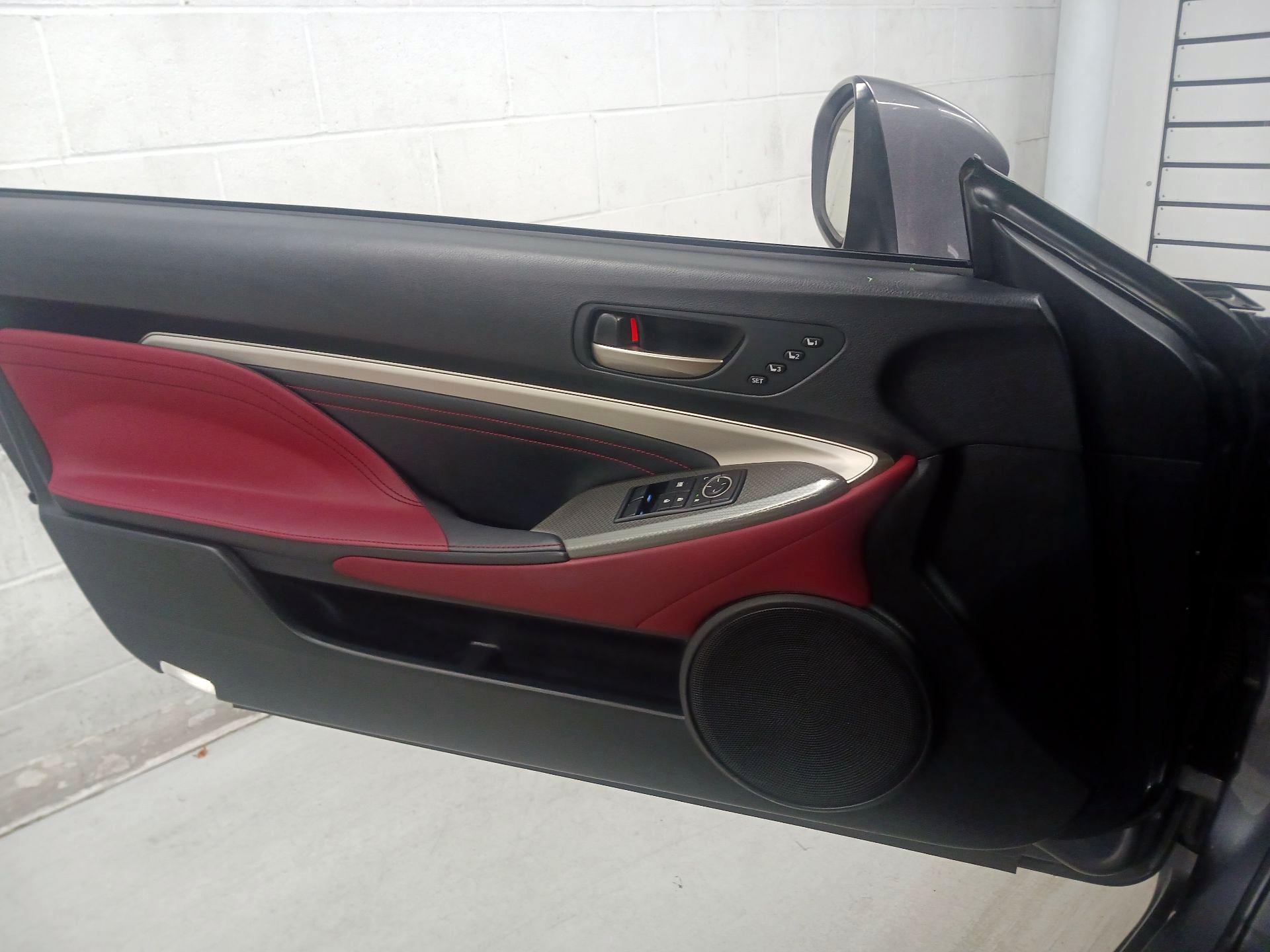 Thumbnail: 2016 Lexus RC - 12