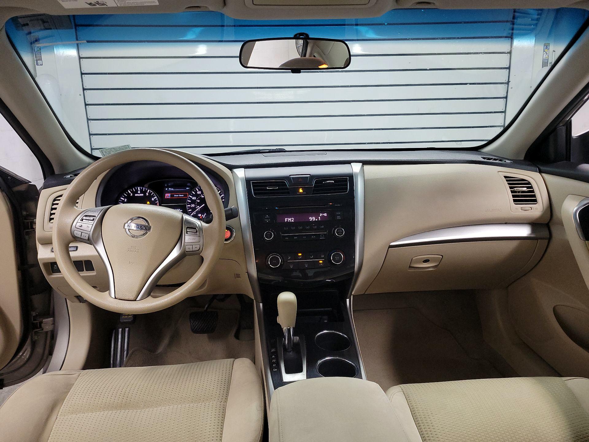 Thumbnail: 2014 Nissan Altima - 9