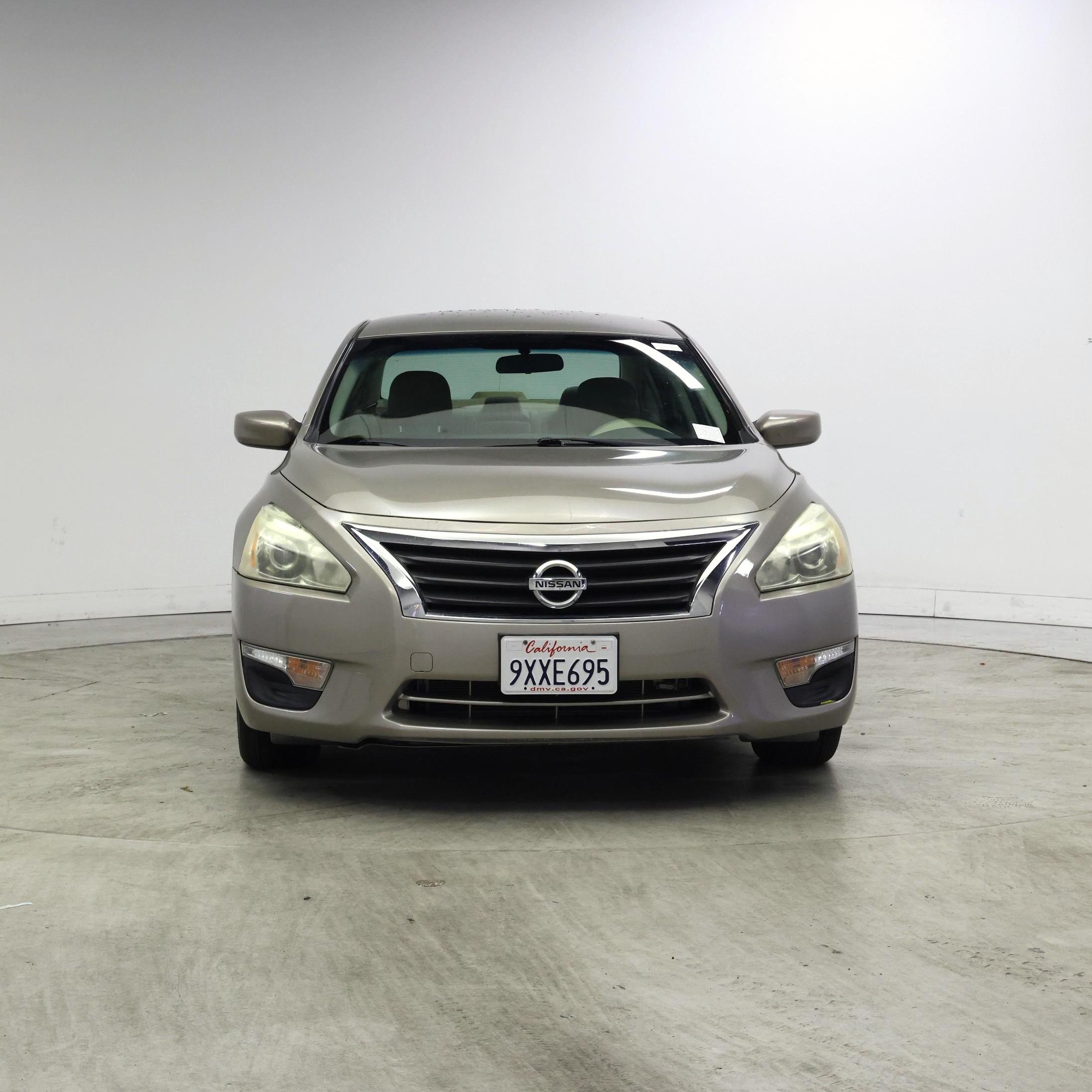 Thumbnail: 2014 Nissan Altima - 5
