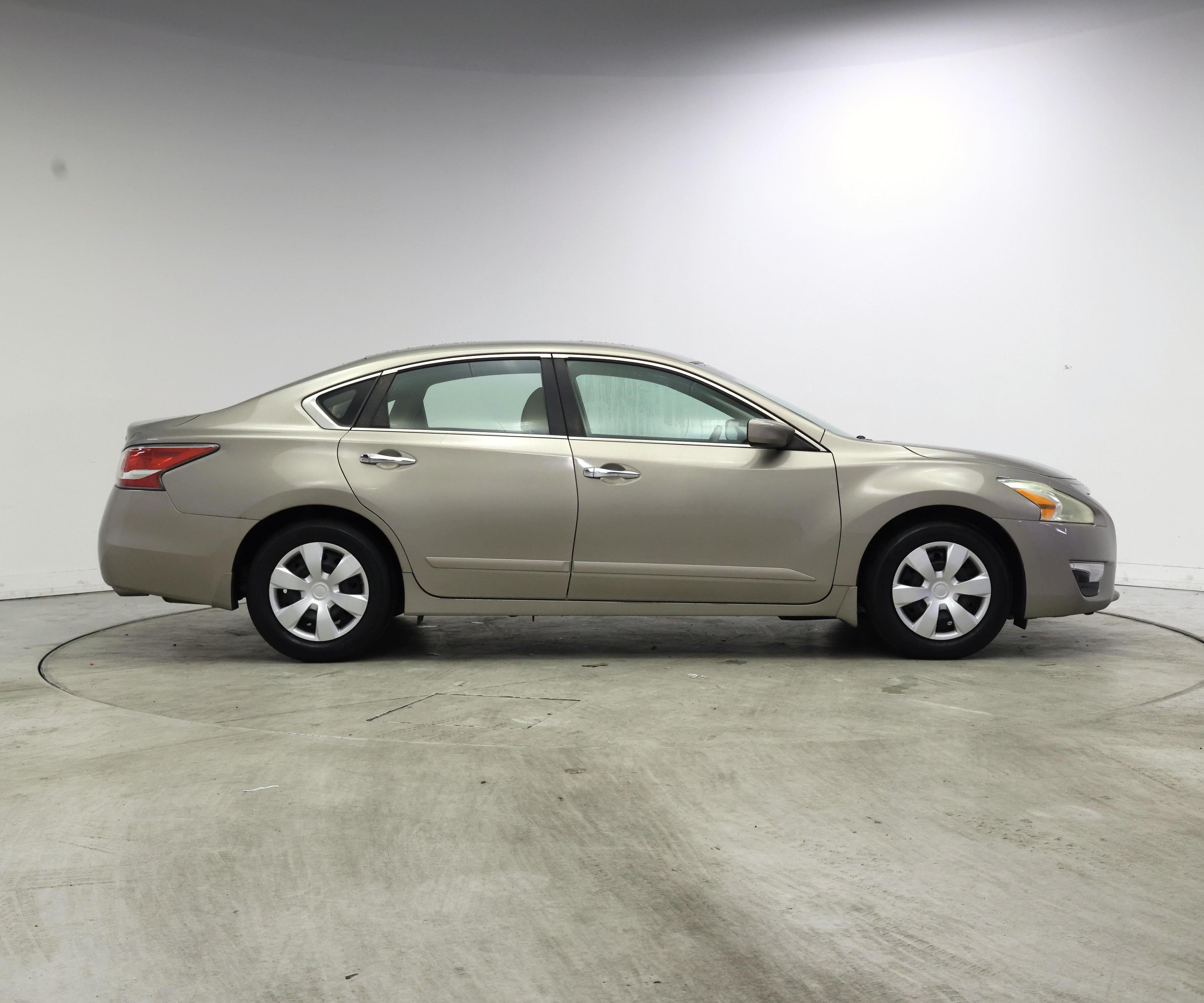 Thumbnail: 2014 Nissan Altima - 7