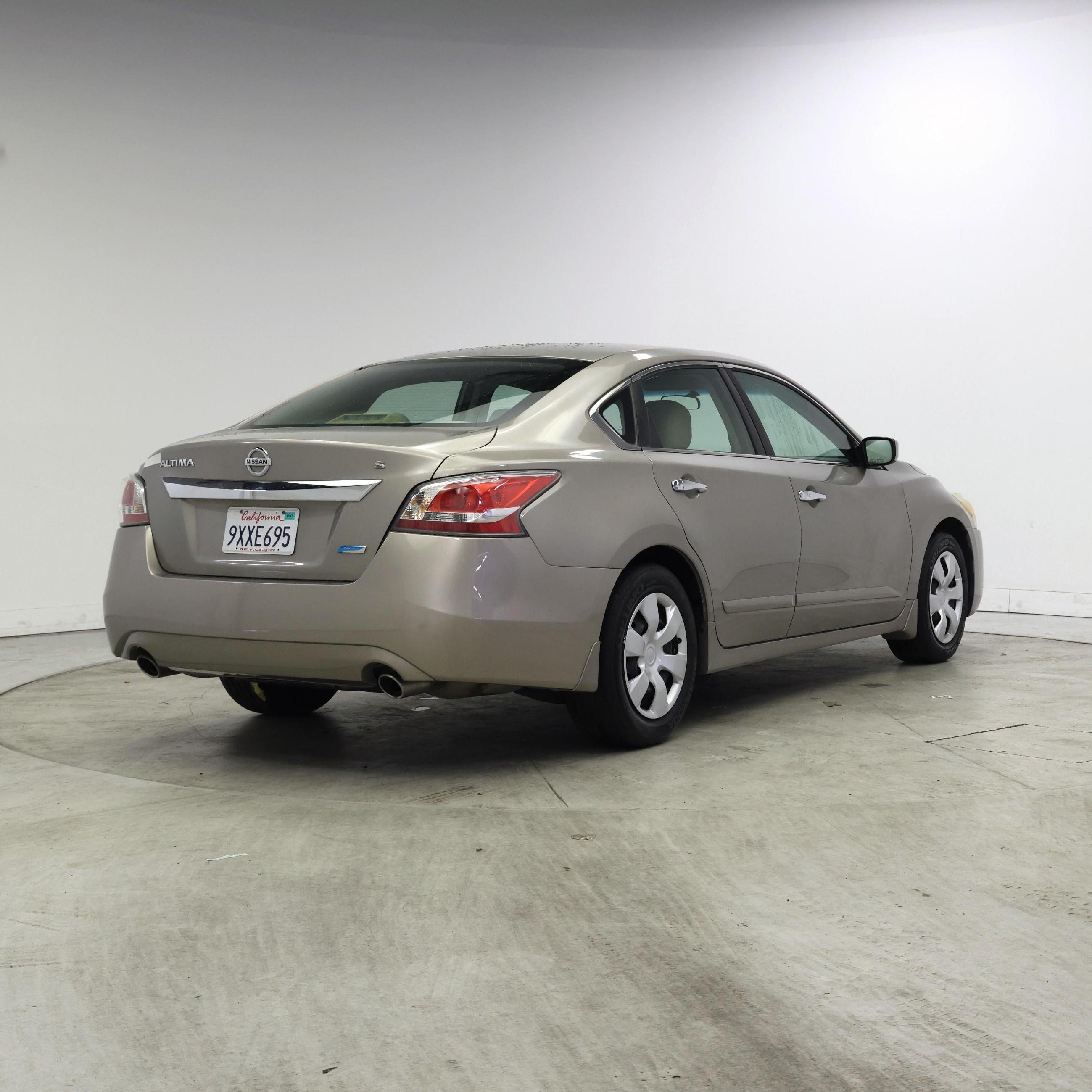 Thumbnail: 2014 Nissan Altima - 8