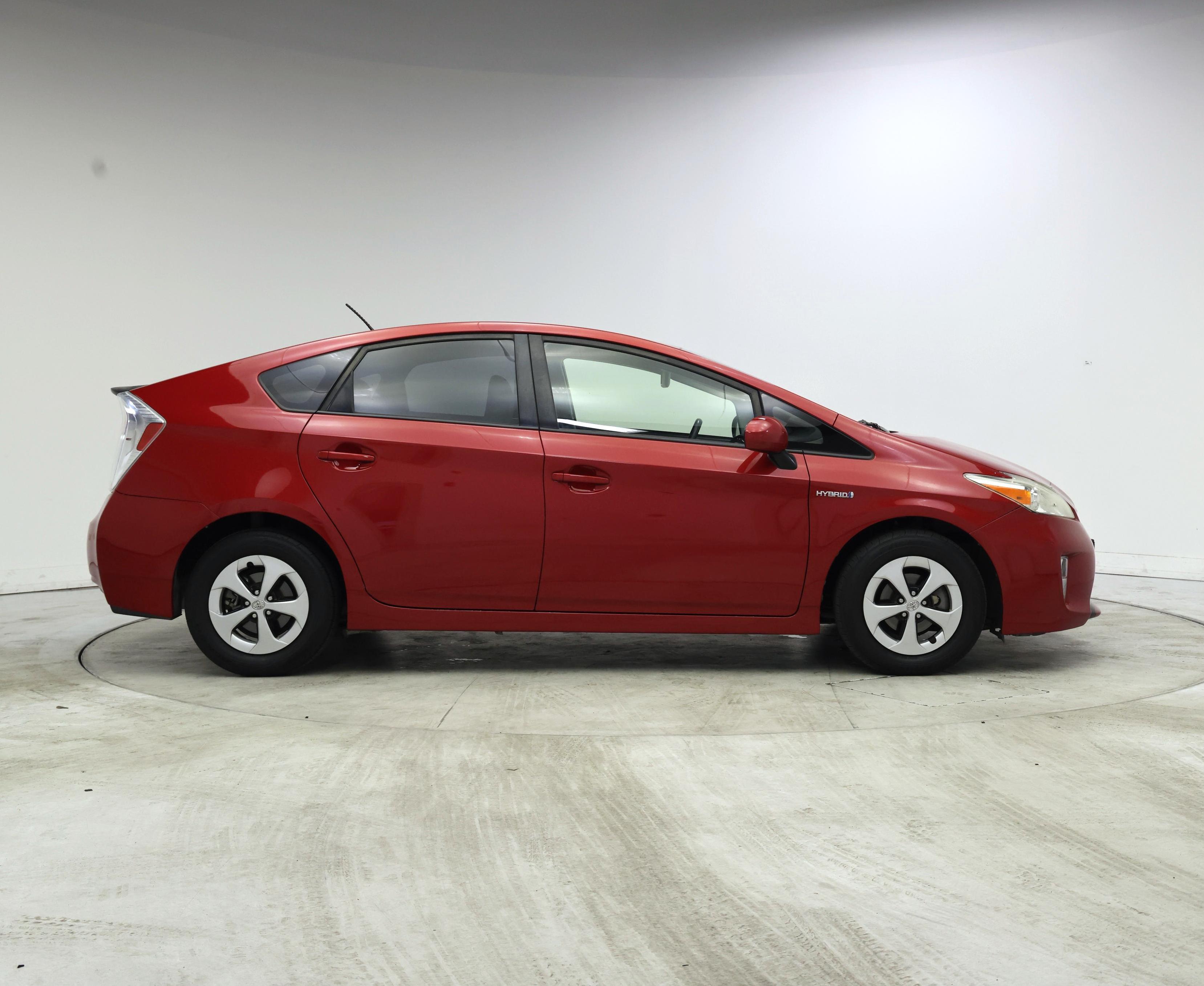 Thumbnail: 2015 Toyota Prius - 7